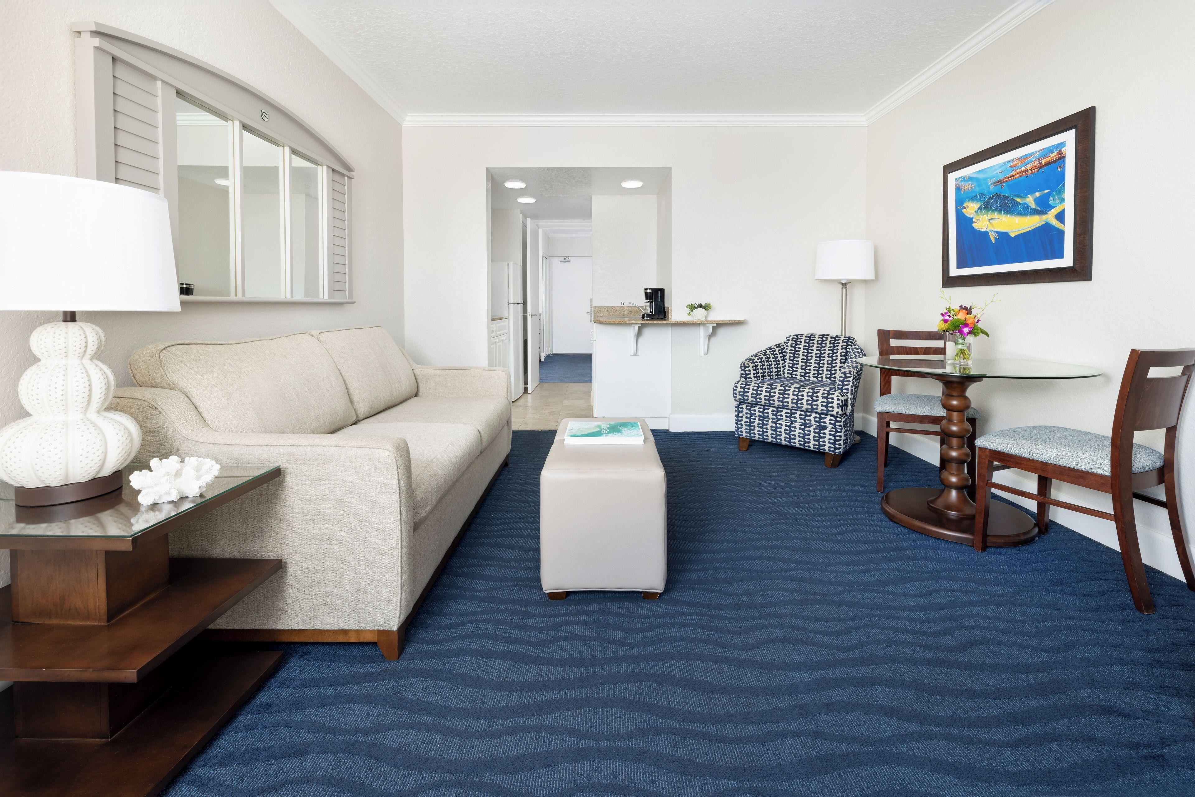 One-Bedroom Suite Balcony Gulf View Recently Renovated
