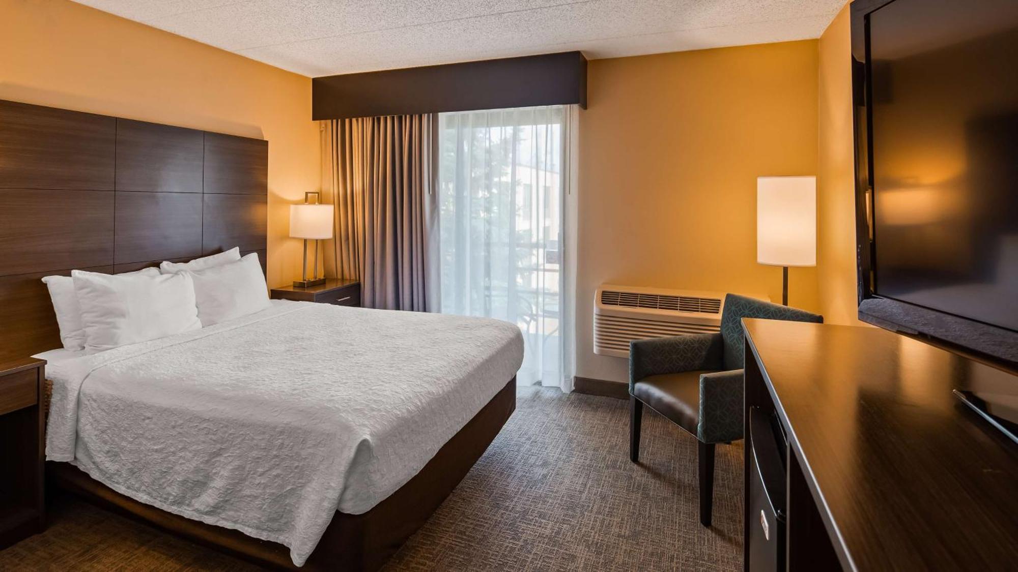 Queen Suite Balcony