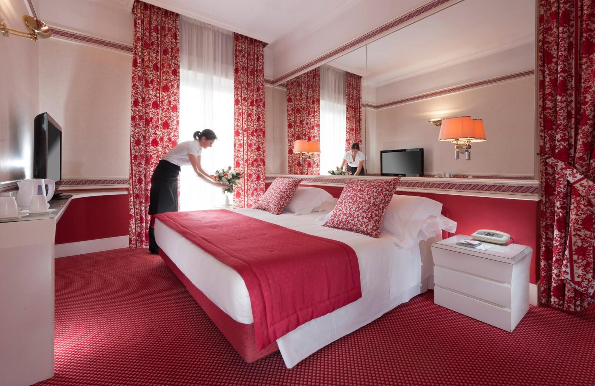 Classic Double or Twin Room Balcony