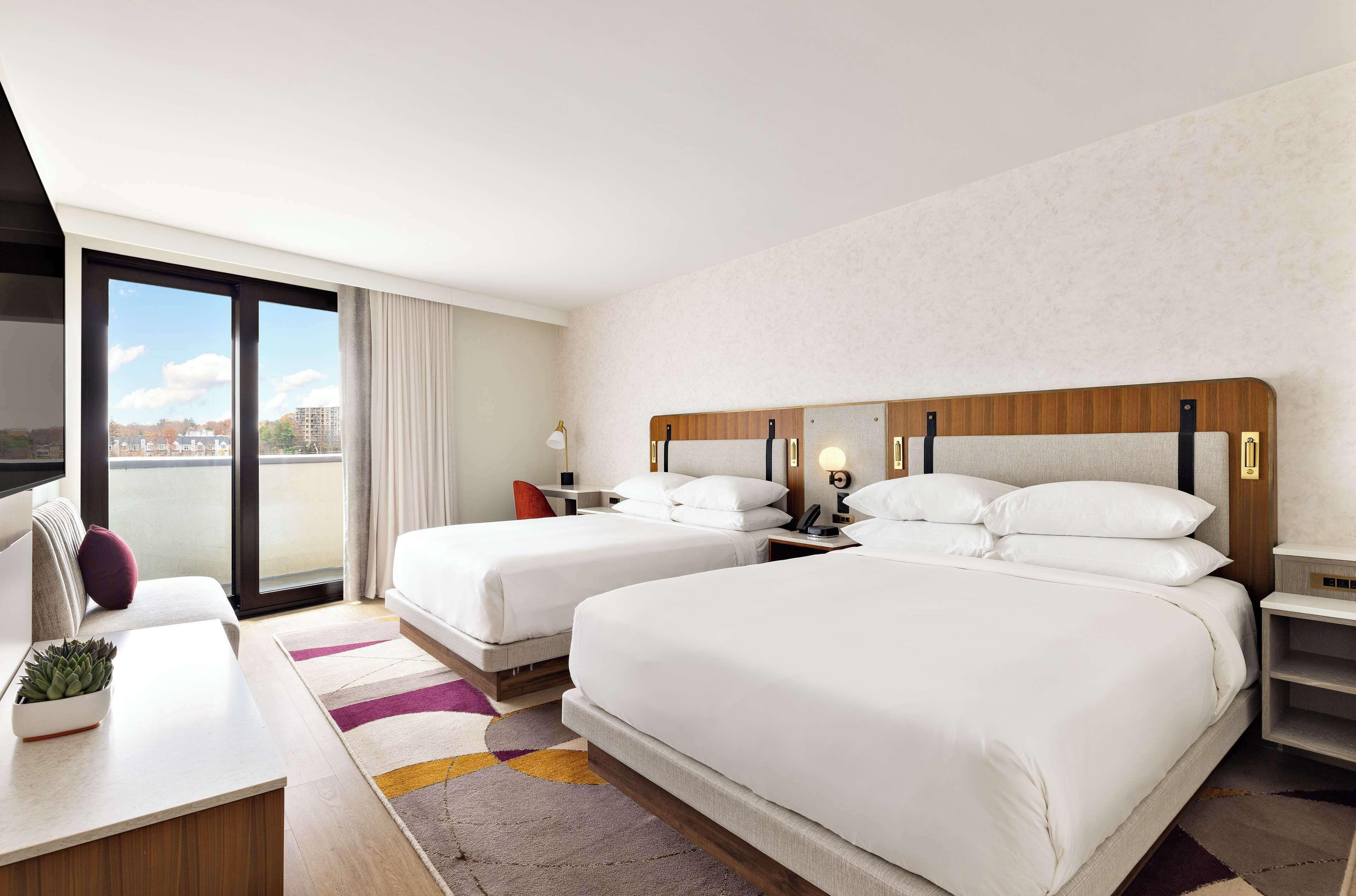 Queen Room Two Queen Beds City View