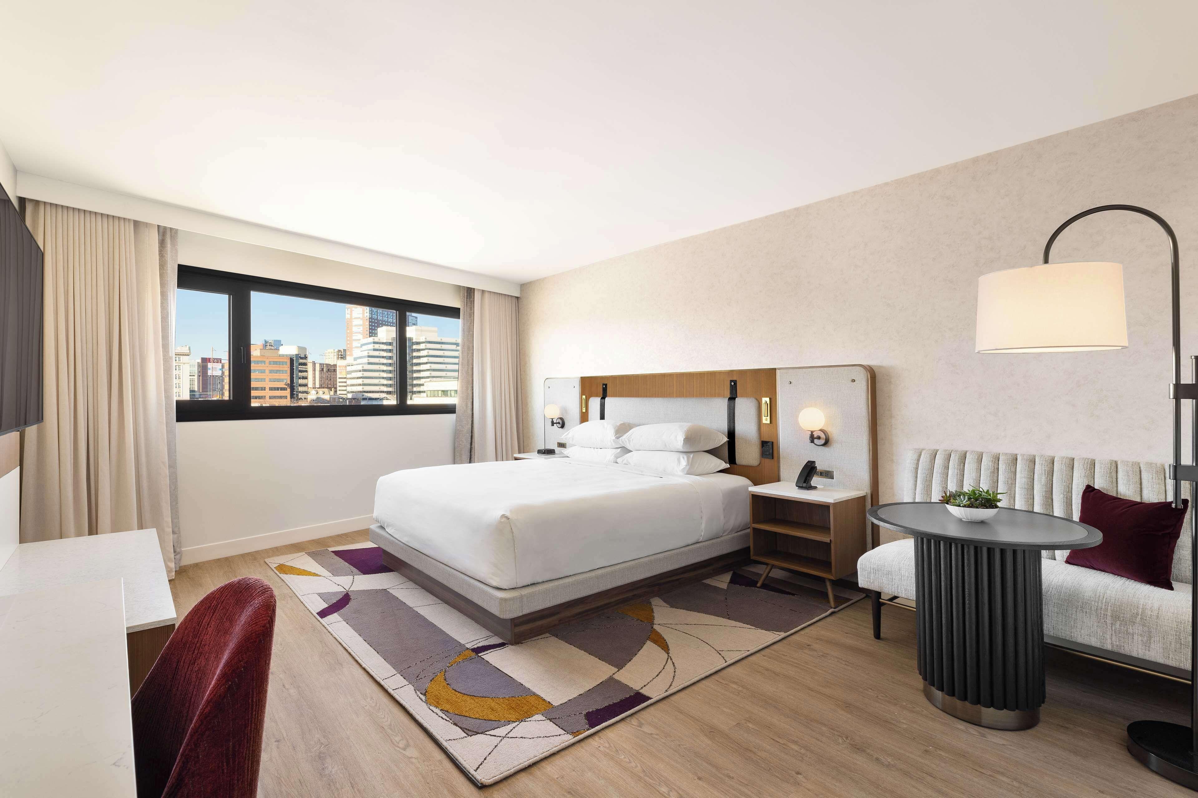 King Room,1586137177:JPEG