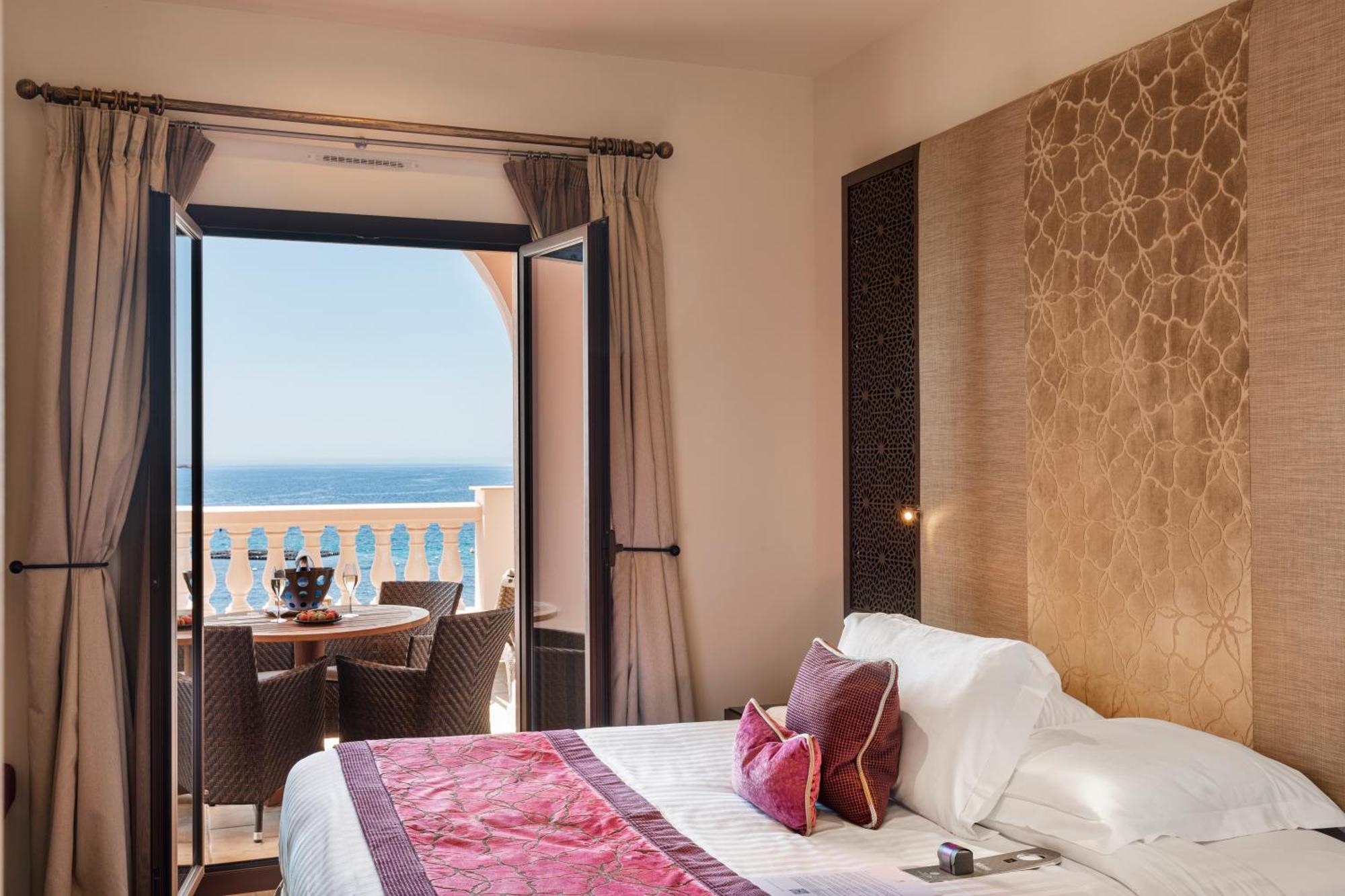 Beach Side King Suite Sea View Terrace,1601678280:JPEG