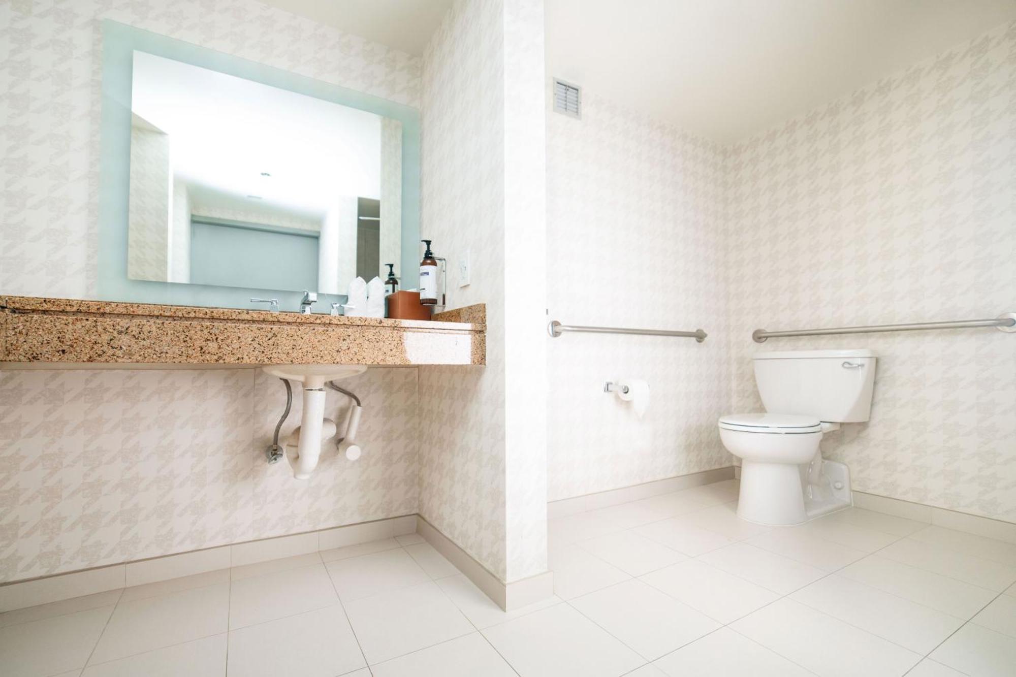 King Room Accessible Tub Disability Access