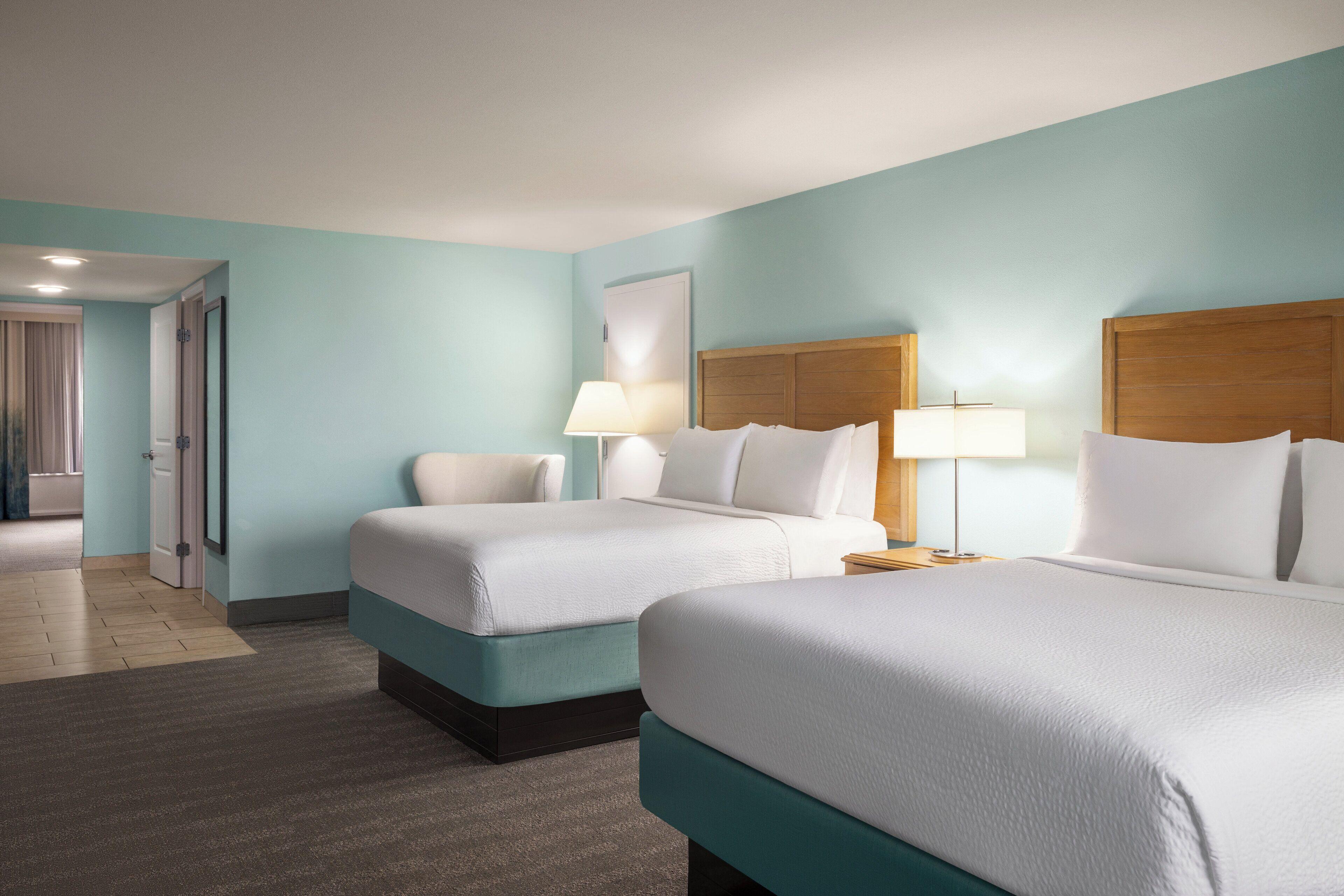 Queen Room Two Queen Beds Oceanfront,1706350374:JPEG