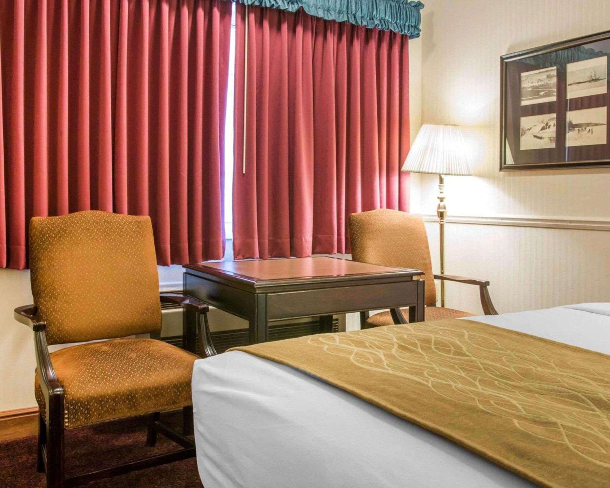 Queen Room Two Queen Beds