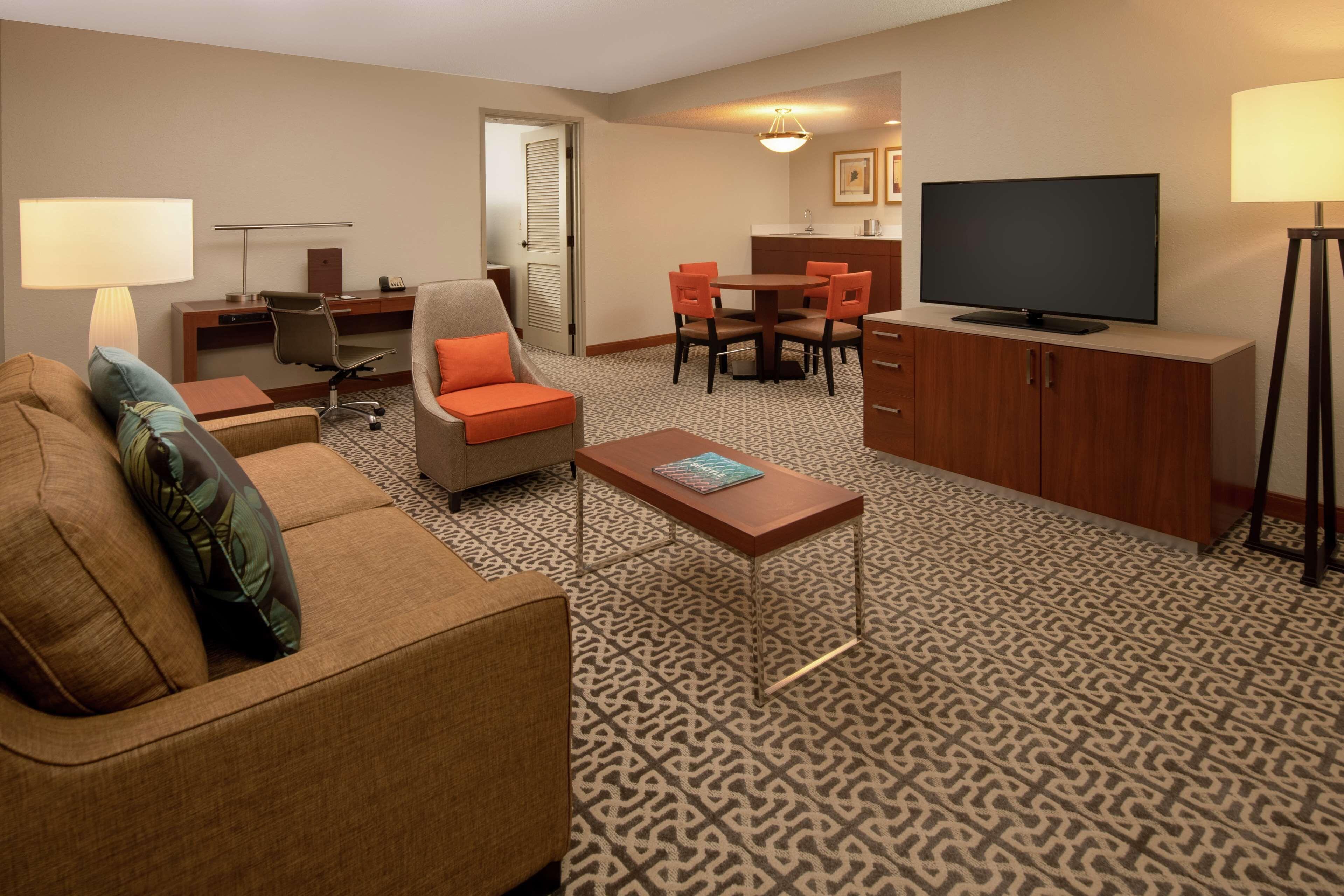 King Suite Disability Hearing Access or Non-Smoking