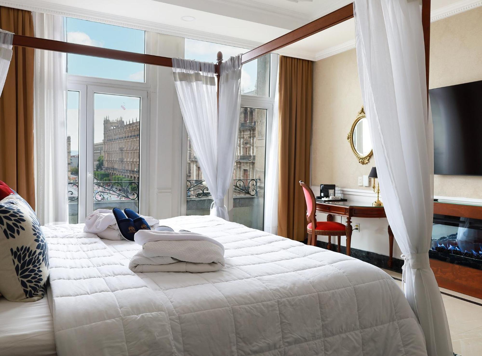 Junior Suite Zocalo View
