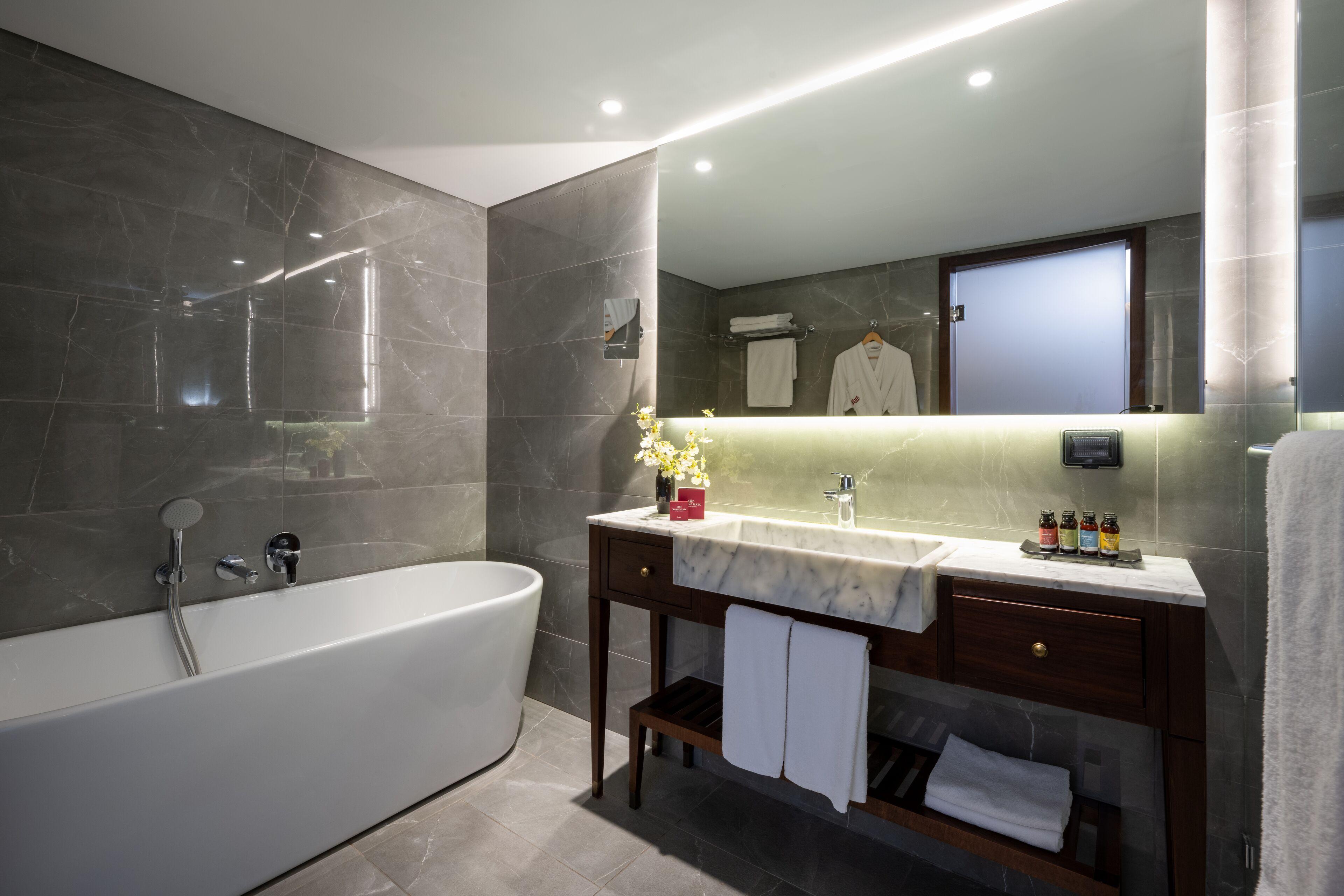 Junior King Suite Lounge Access