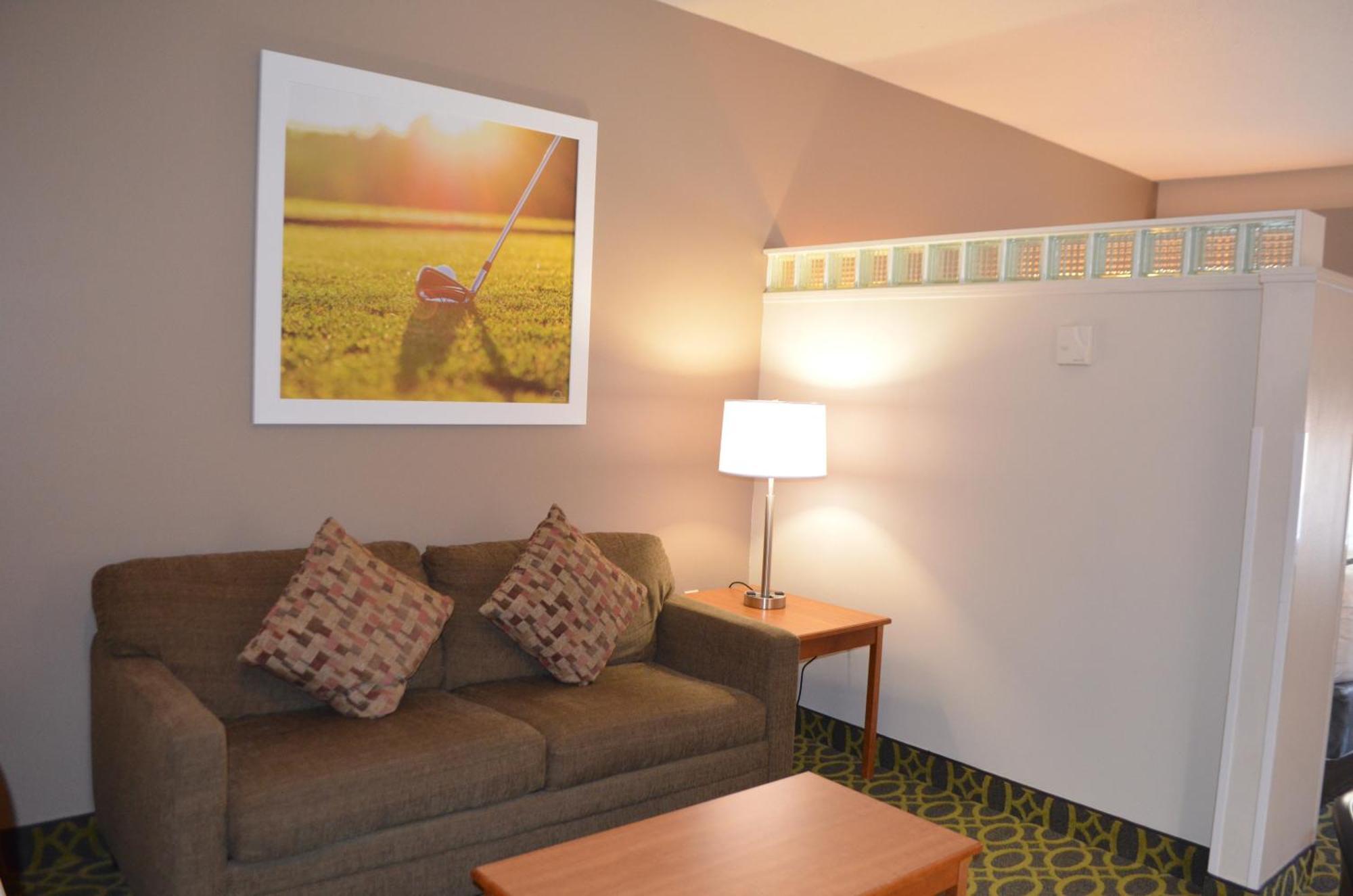 One-Bedroom King Suite Non-Smoking