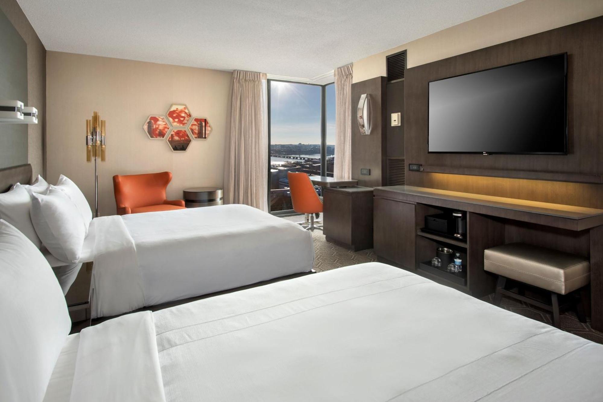 M Club lounge access Guest room 2 Double rooms,1629396000:JPEG