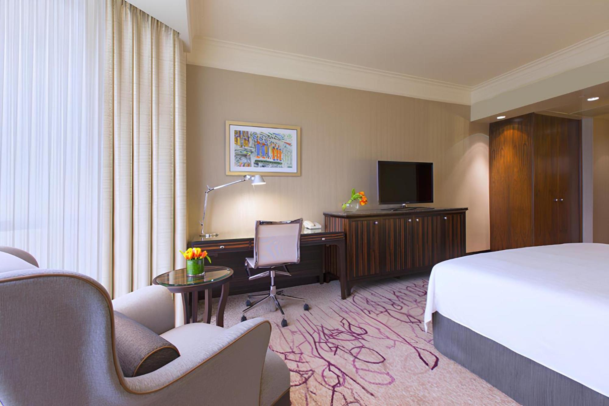 Executive King Room High Floor
