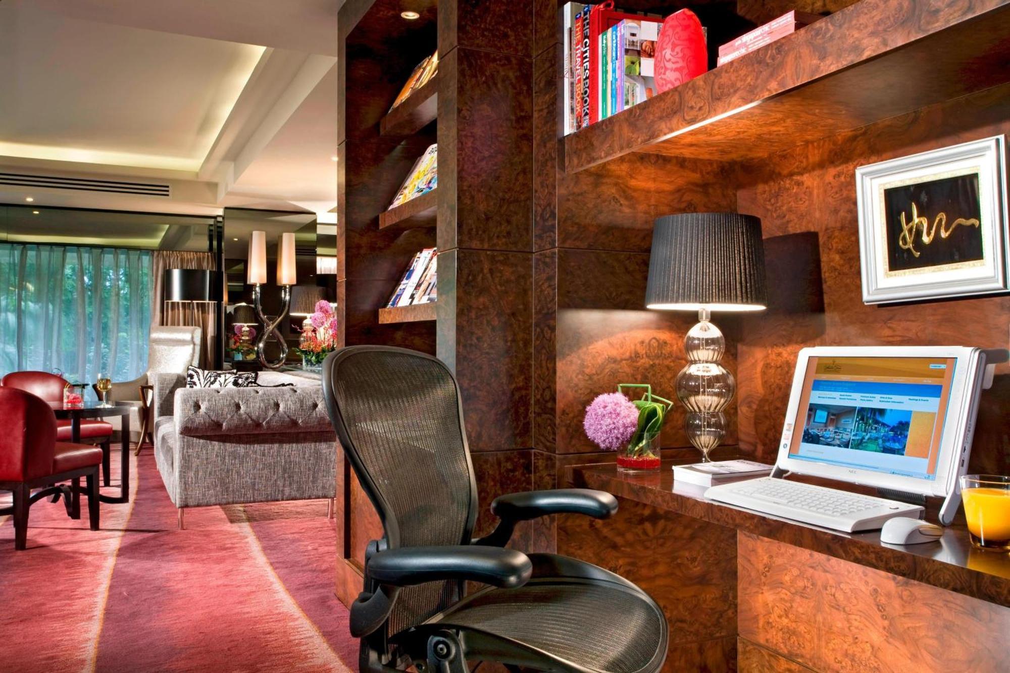 Executive Twin Room High Floor