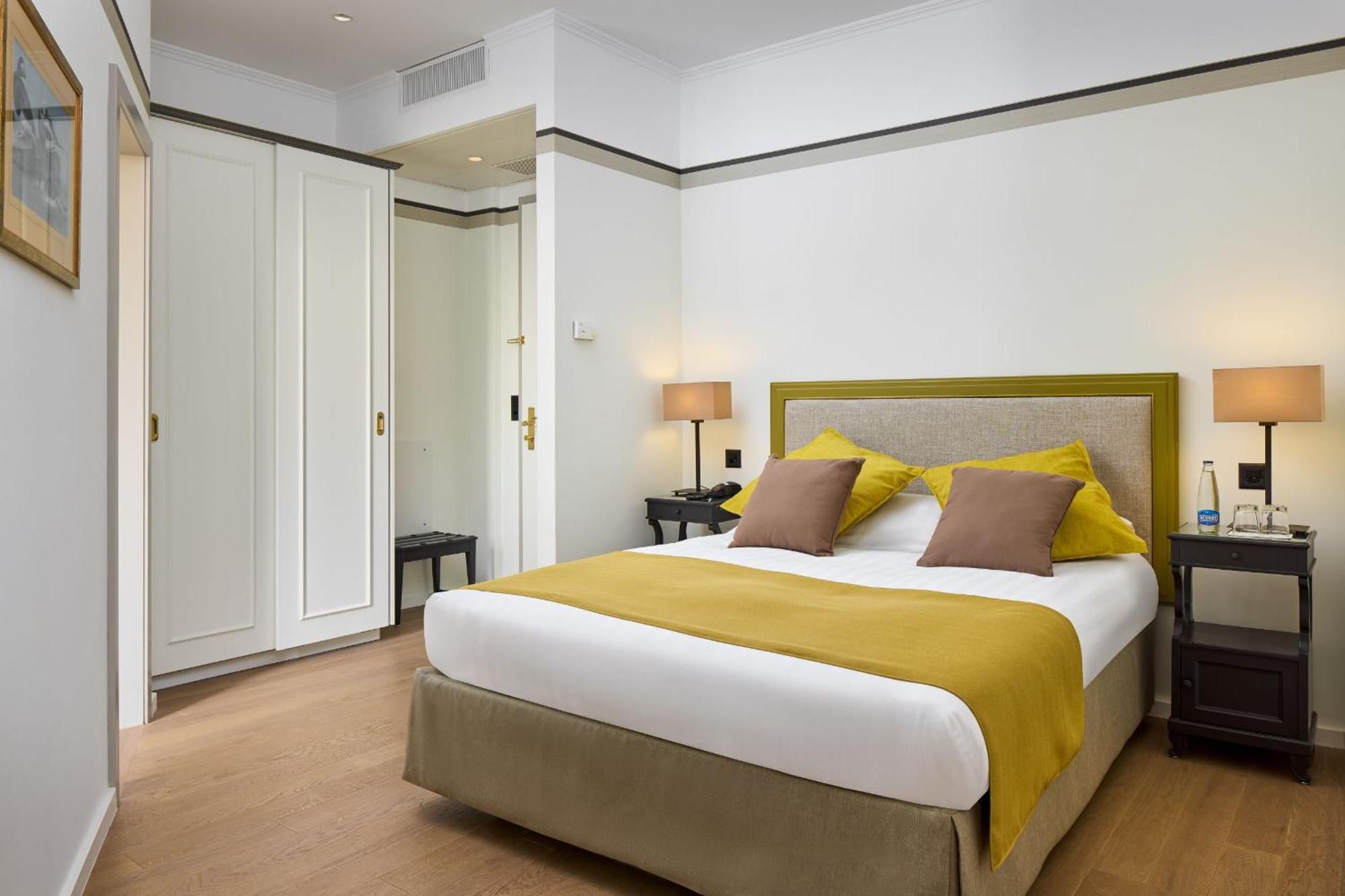 Classic Double Room