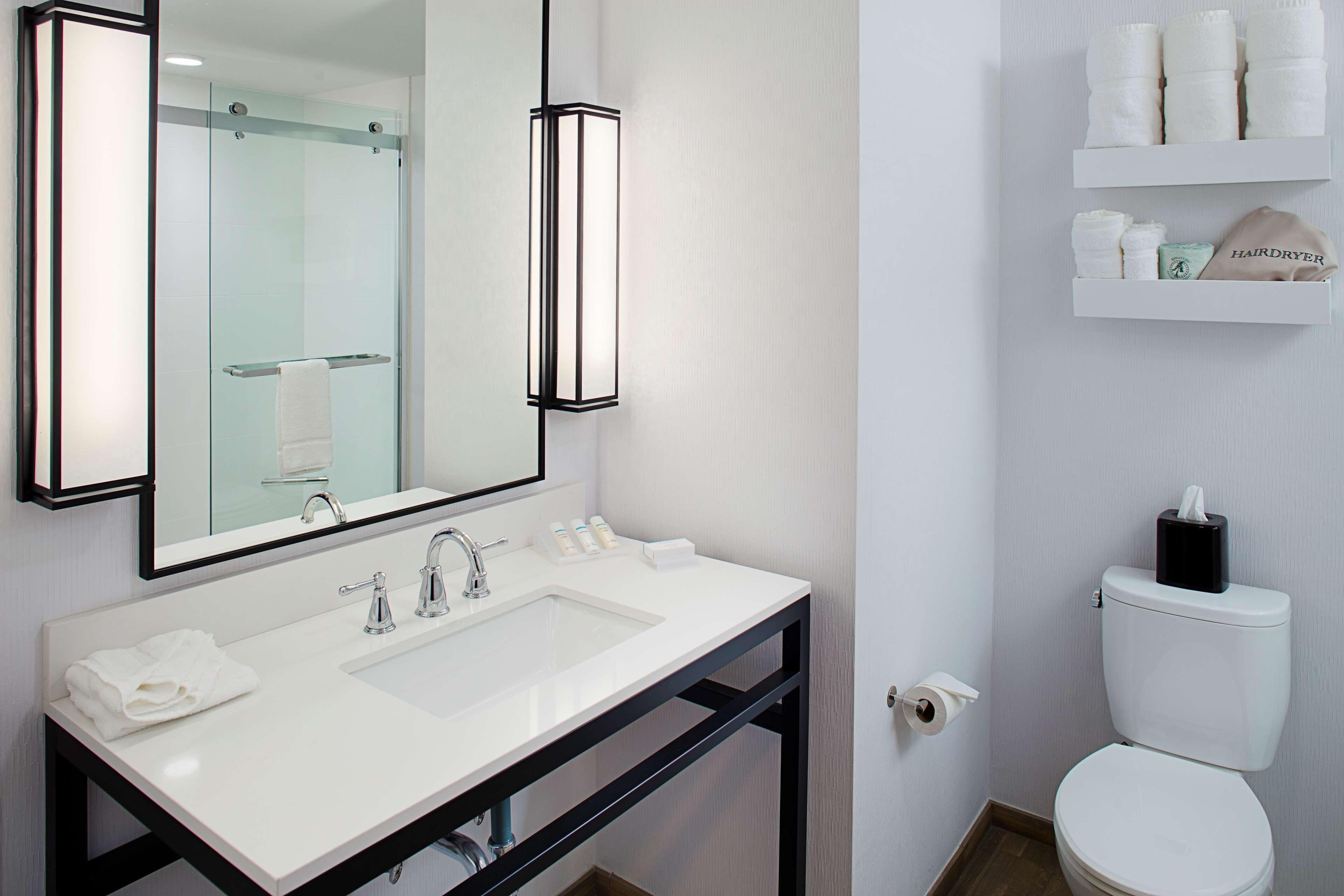 King Room Mobility Access