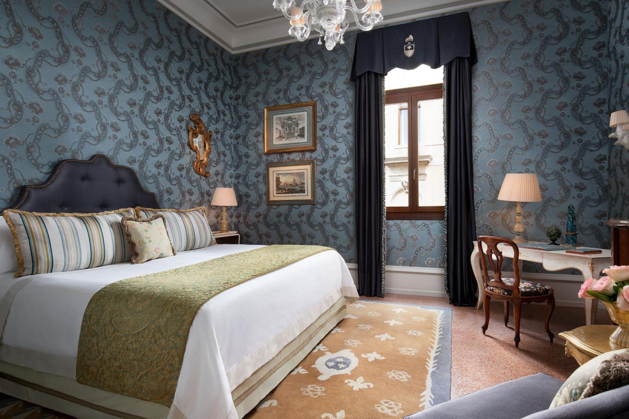 Deluxe Guest room 1 King or 2 Twin or Single Beds