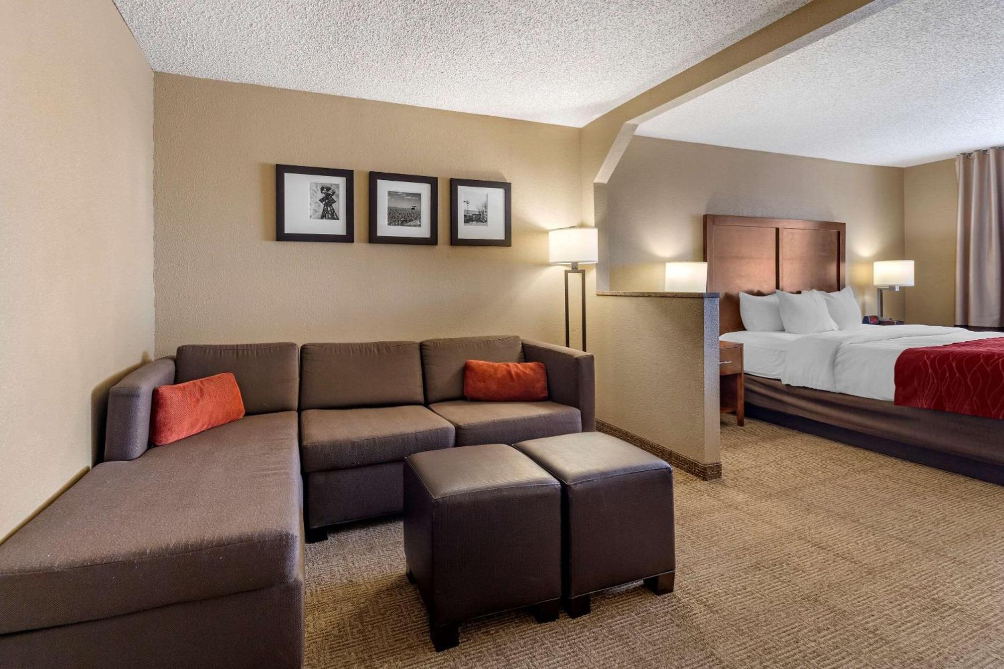 King Suite Accessible or Non-Smoking