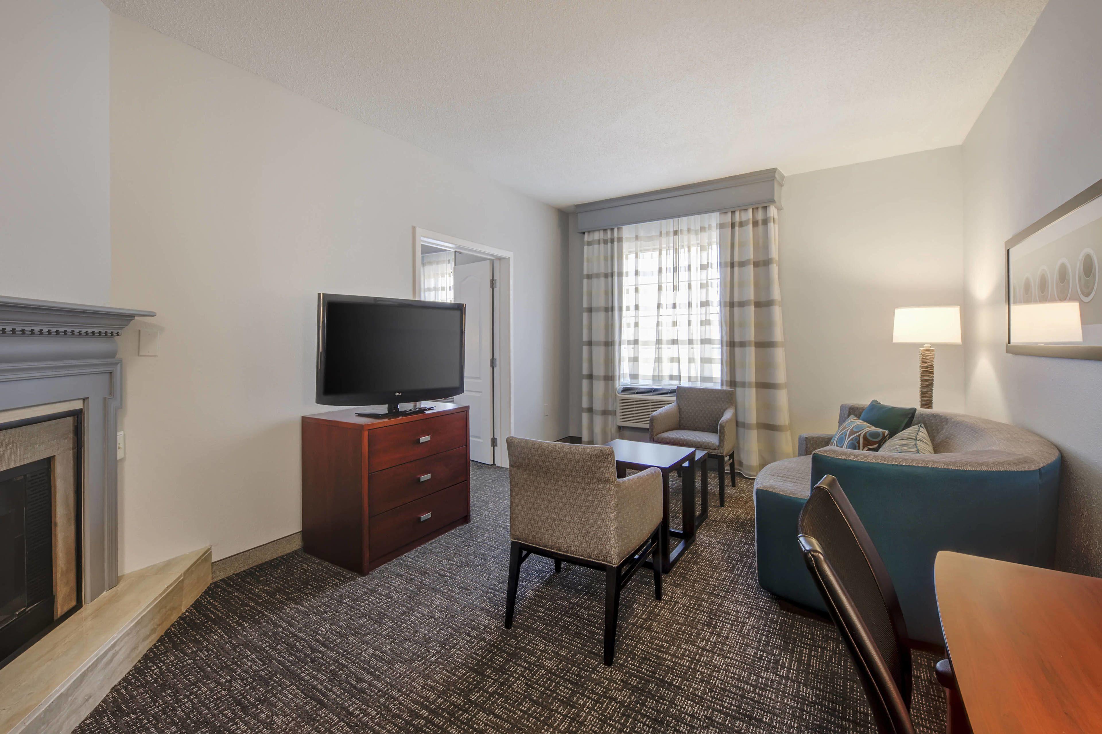 One-Bedroom Executive King Suite Sofa Bed