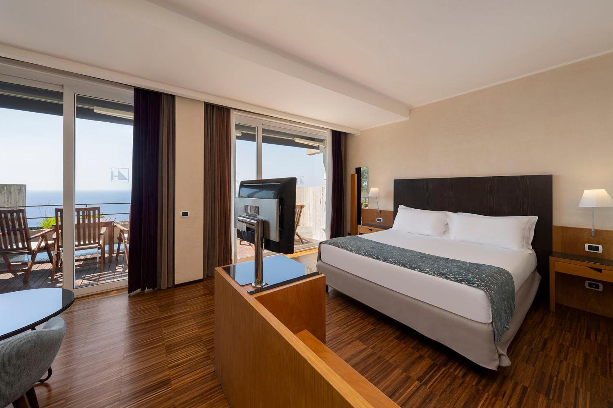 Junior Suite Terrace Premium Sea View,1706782347:JPEG