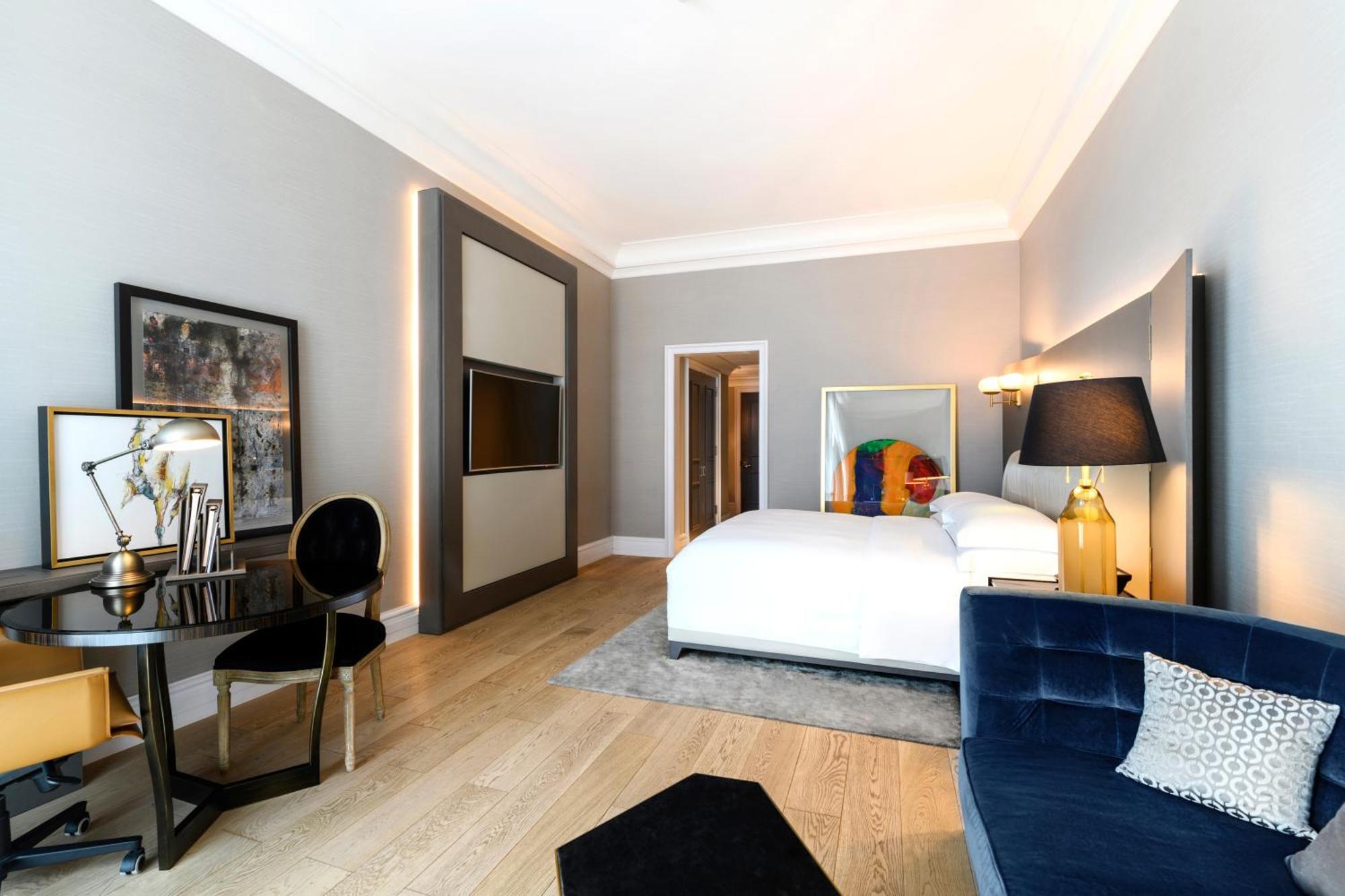 Deluxe King Room,1706790852:JPEG