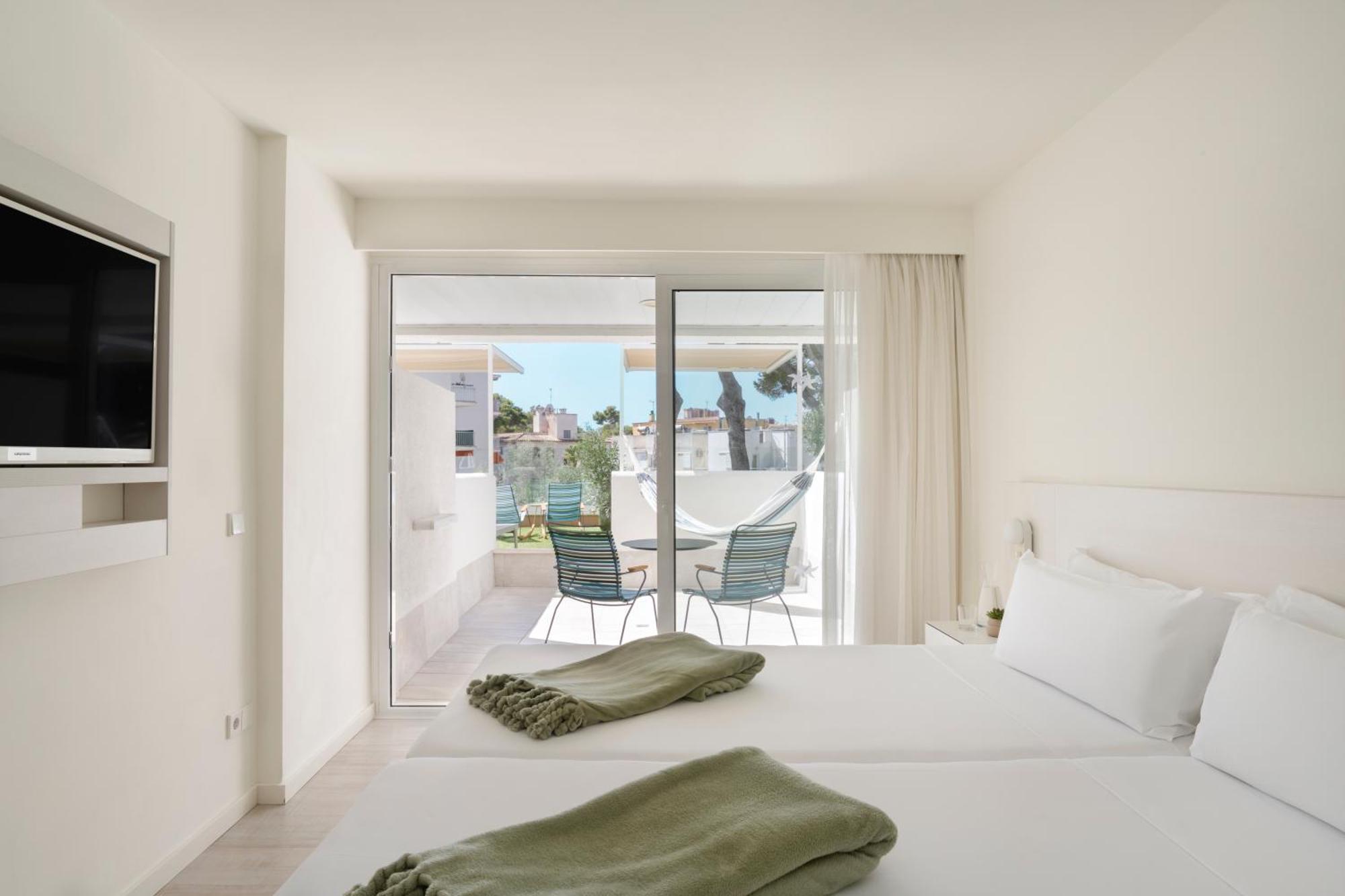 Double Room Garden View Sharing Terrace