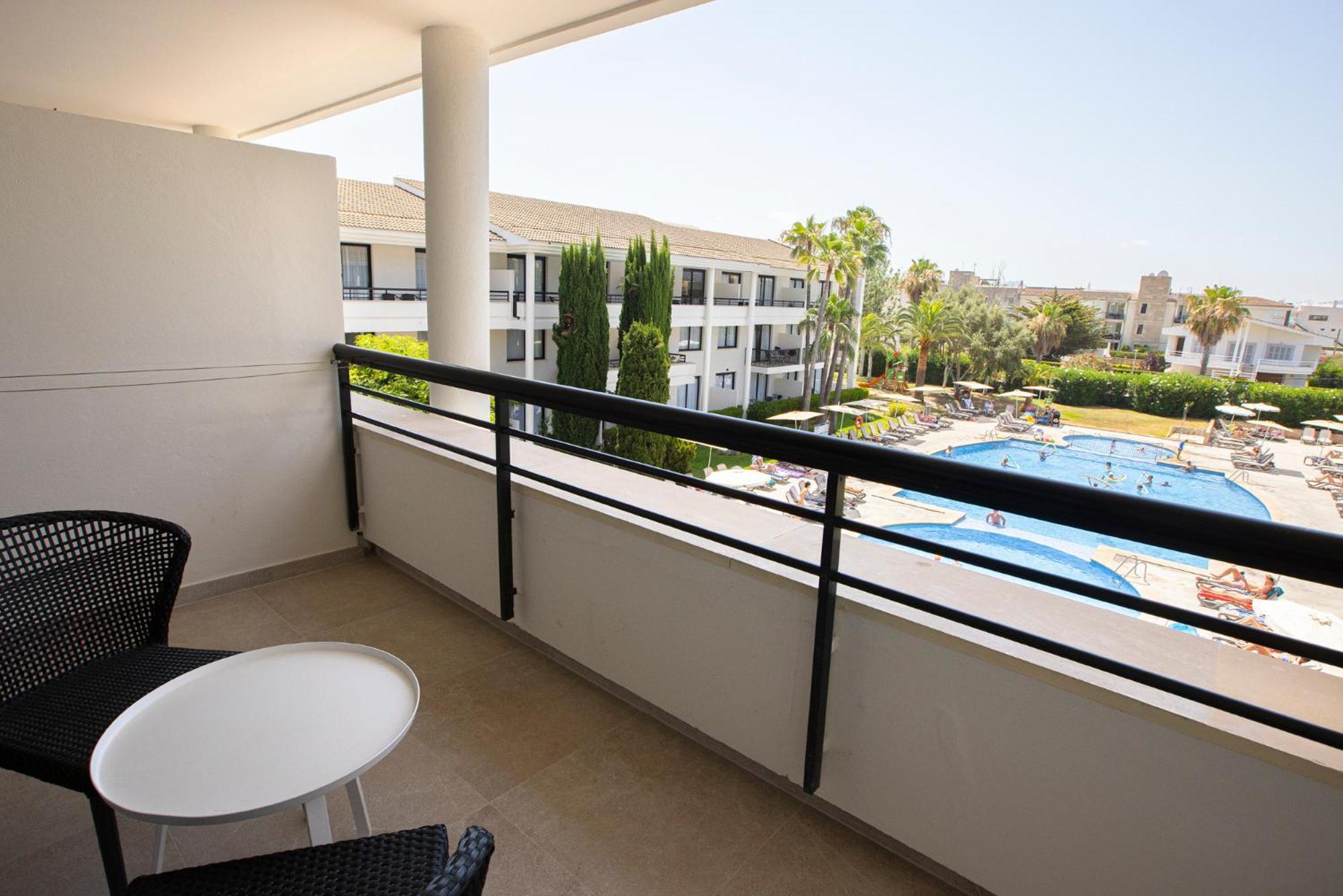 Superior Double or Twin Room Pool View