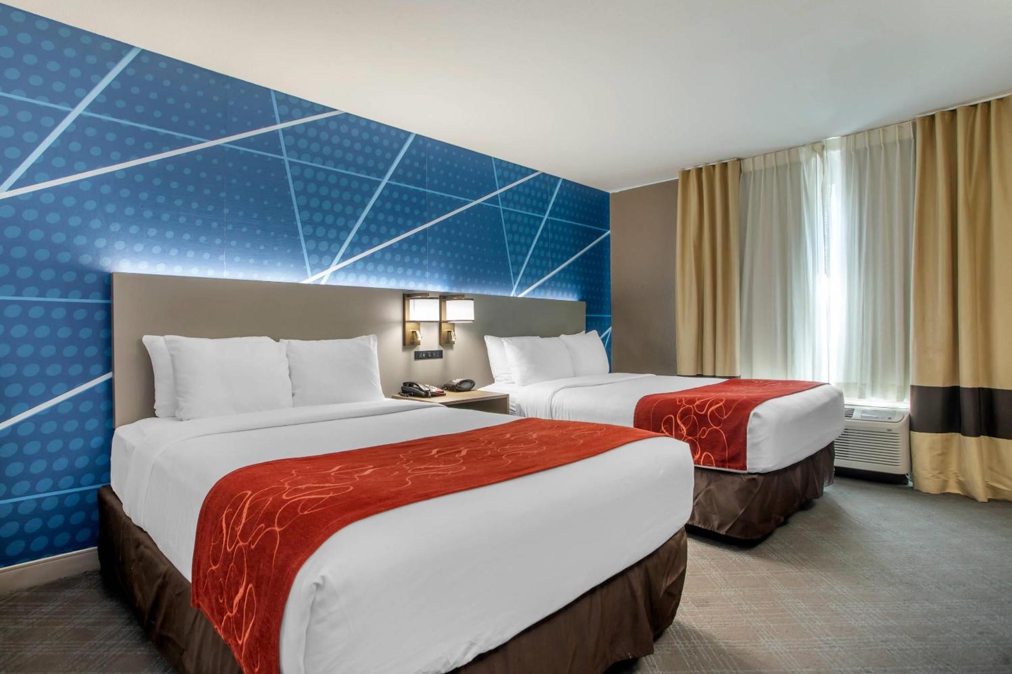Double Suite Two Double Beds Non-Smoking