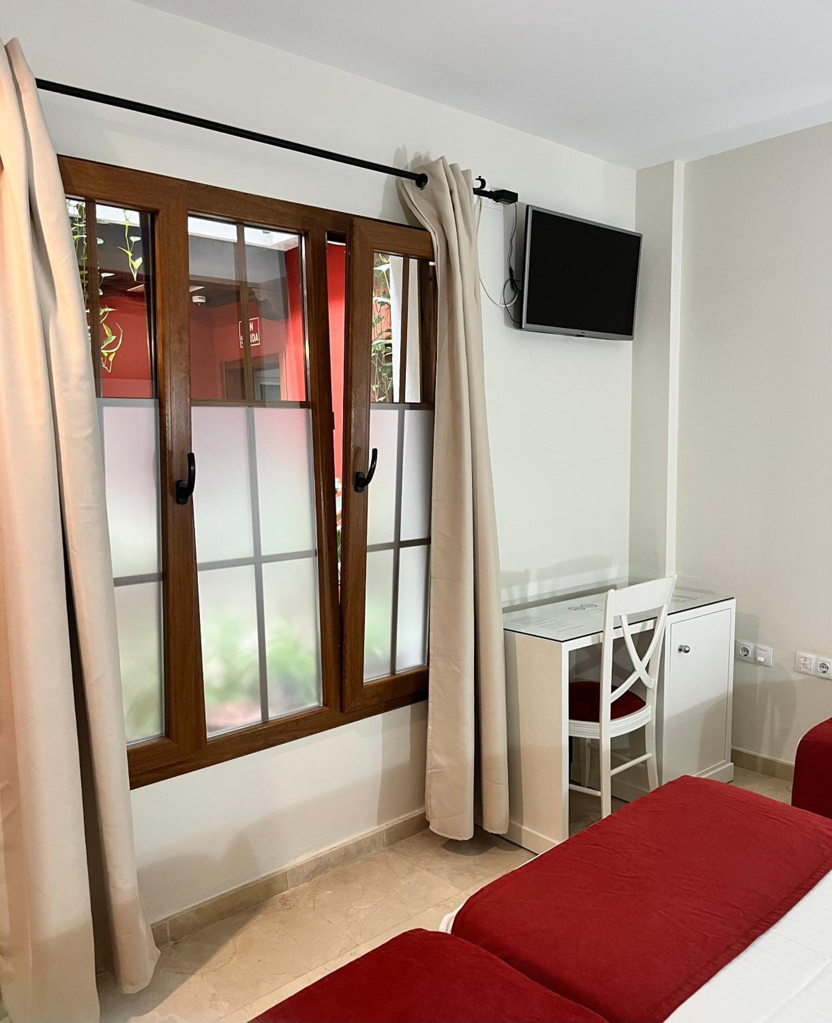 Triple Room,1706817711:JPEG