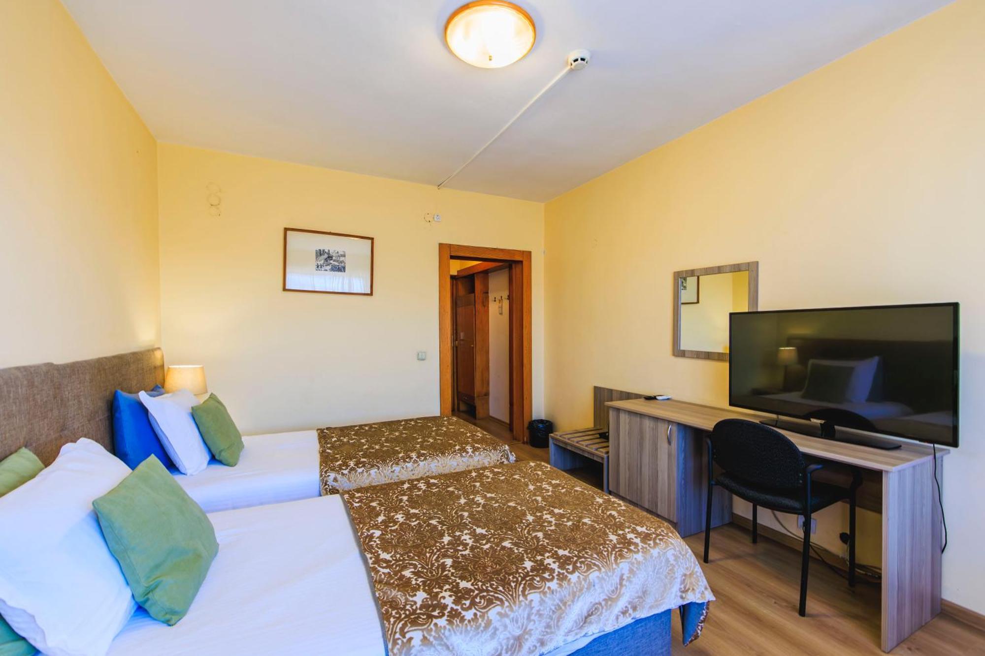 Economy Twin Room Not Renovated
