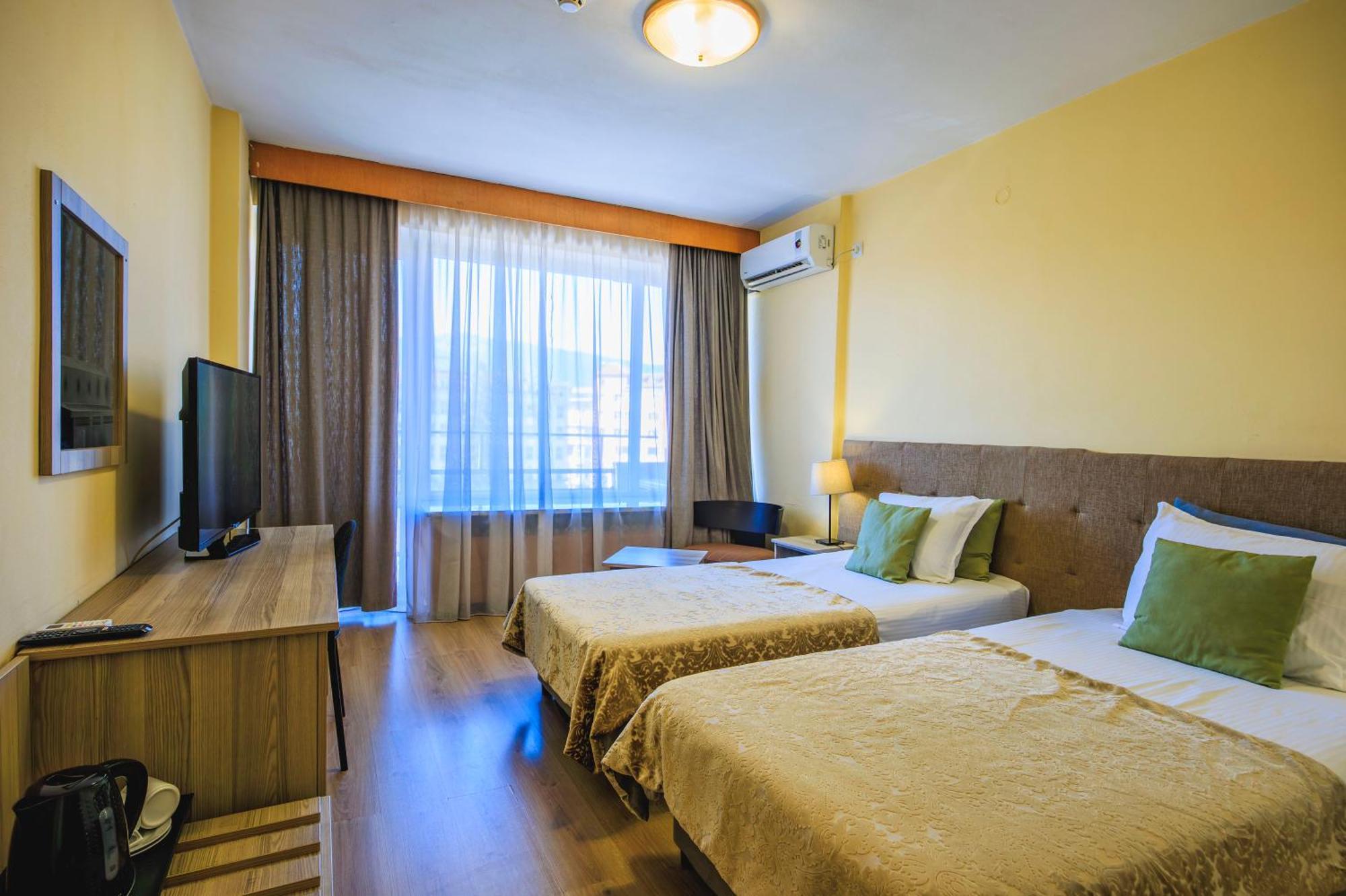 Economy Twin Room Not Renovated