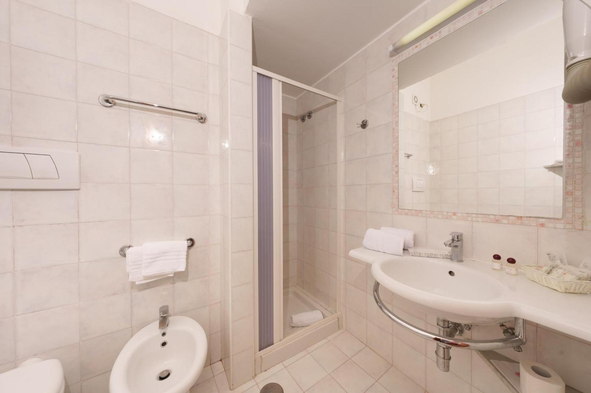 Standard Double or Twin Room Mountain View