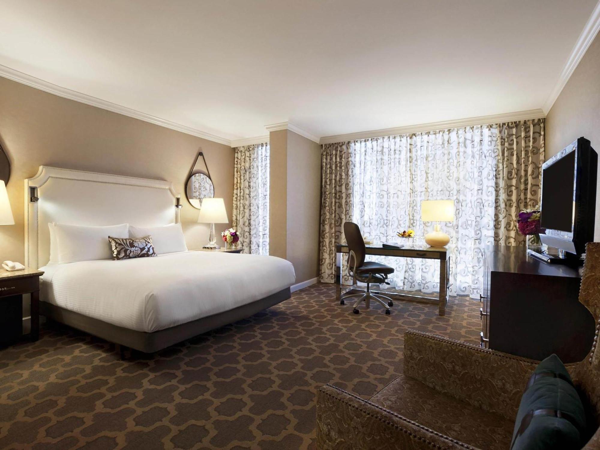 Fairmont King Room with City View,1275561520:JPEG