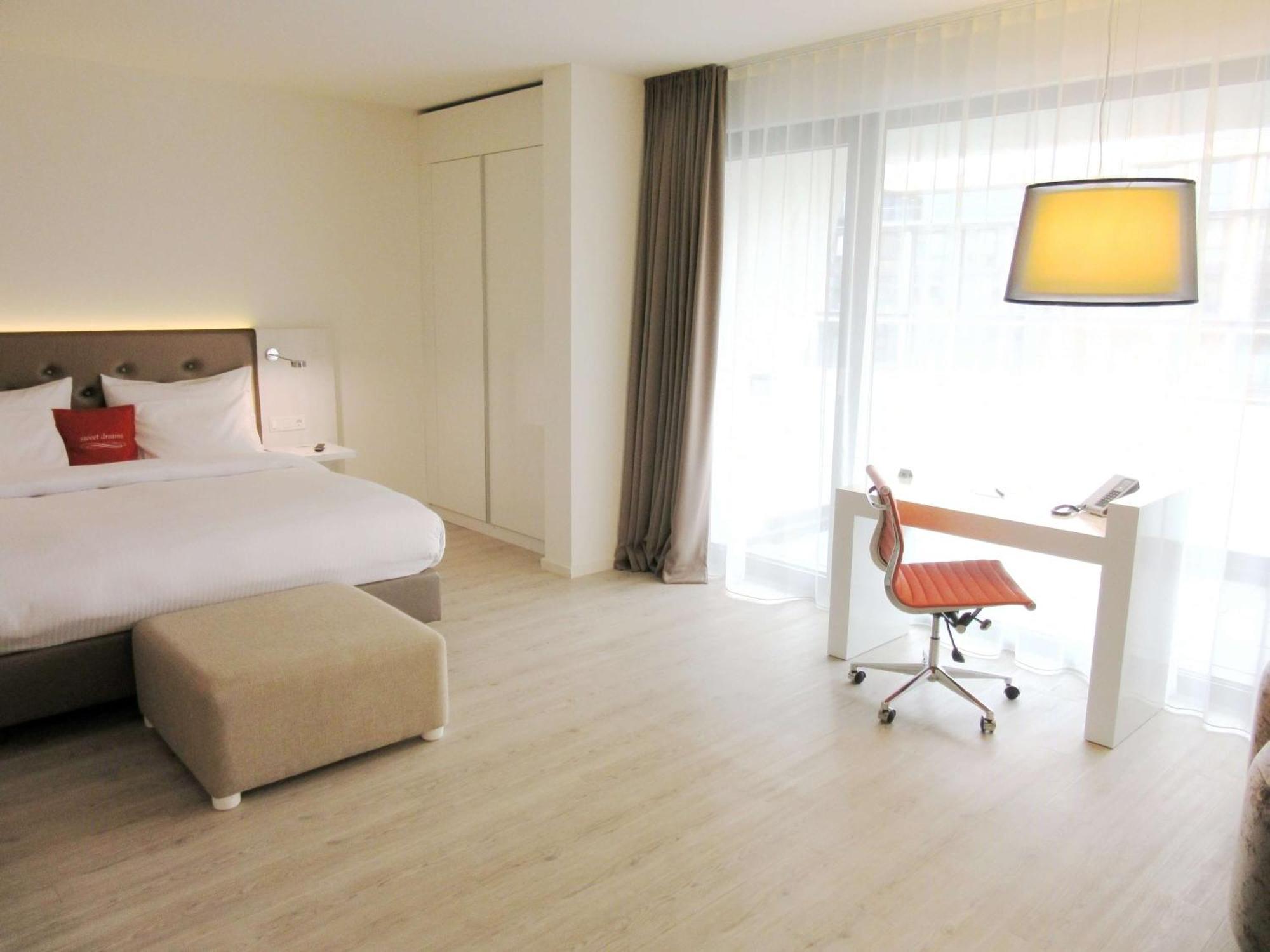 Deluxe Double Room,1706844917:JPEG
