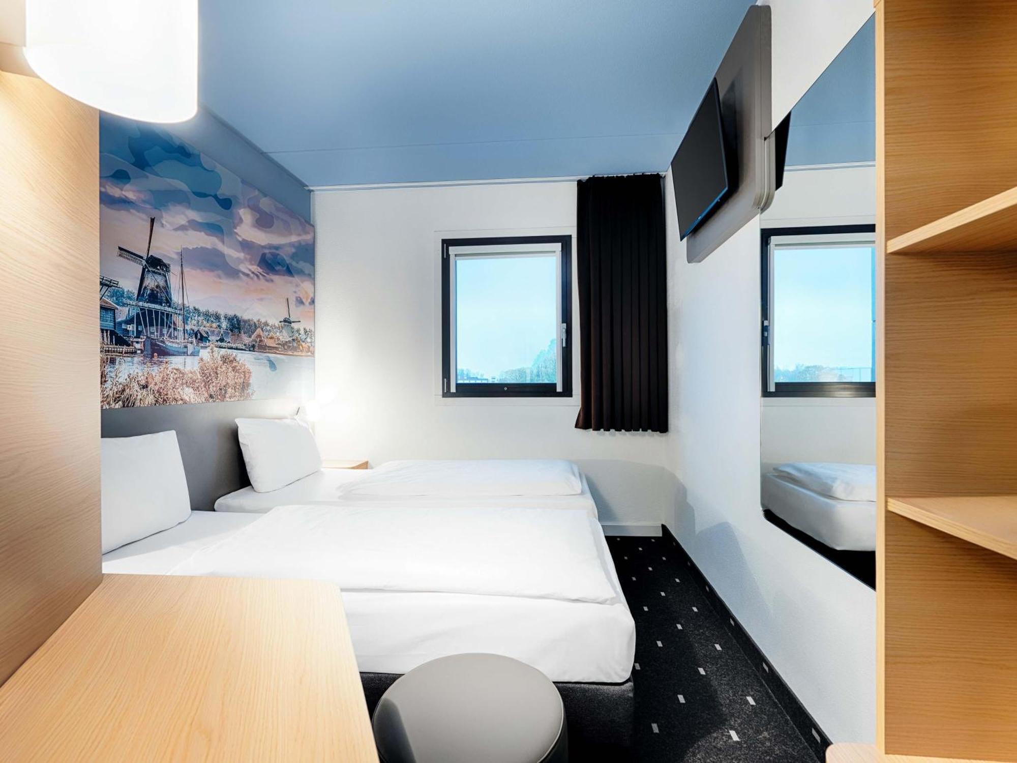 Twin Room,1706847032:JPEG