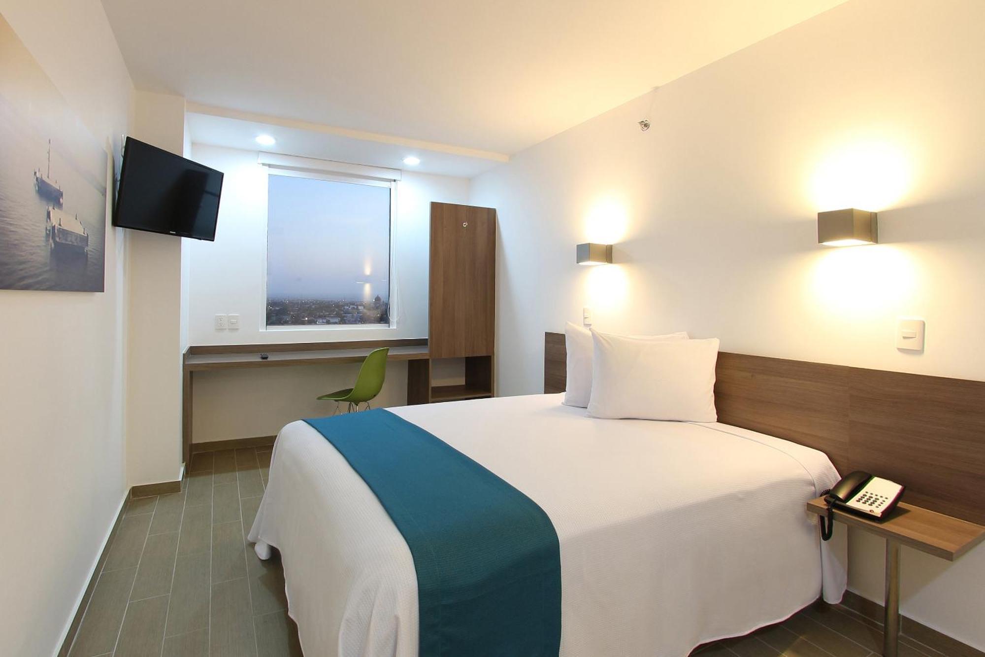 Superior Queen Room