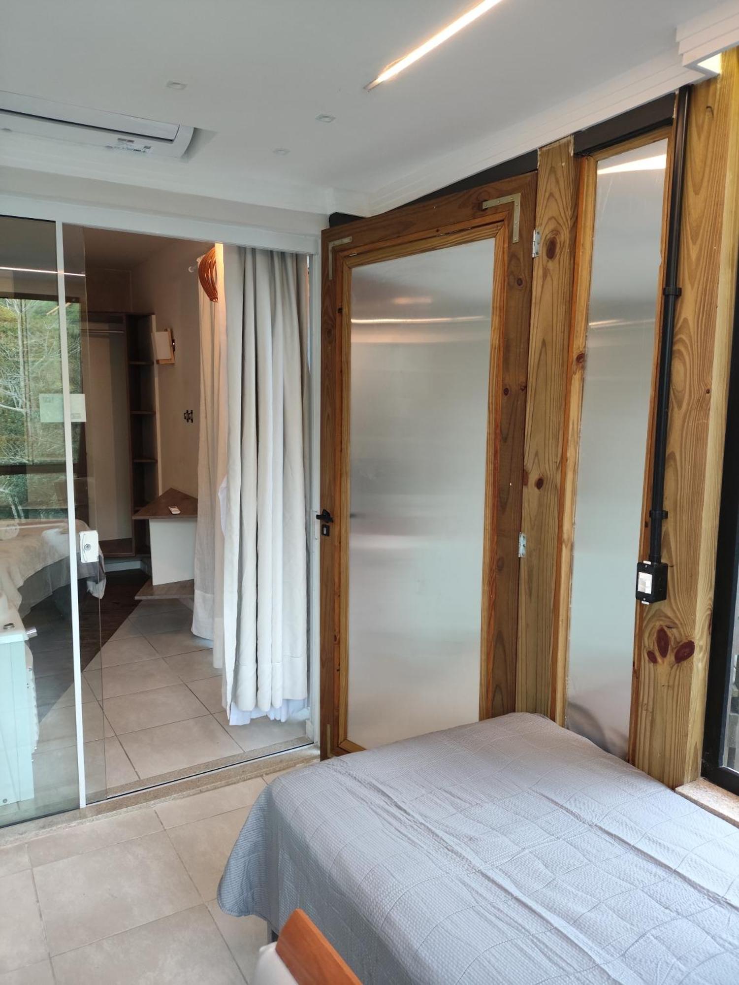 One-Bedroom Apartment Spa Bath
