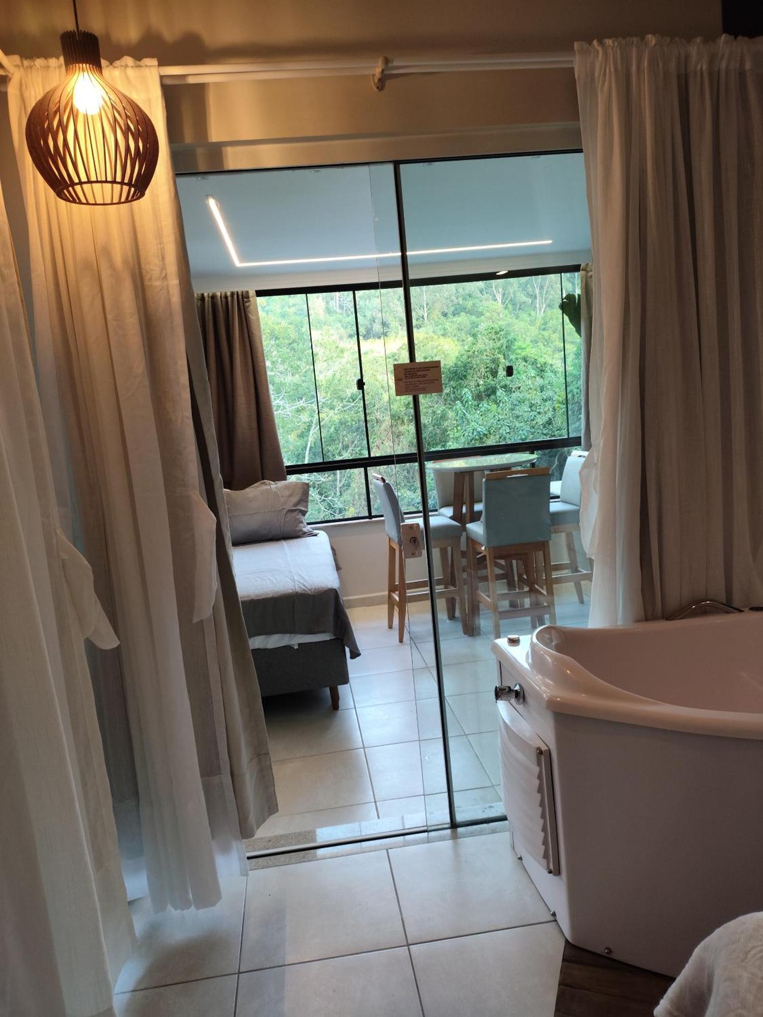 One-Bedroom Apartment Spa Bath
