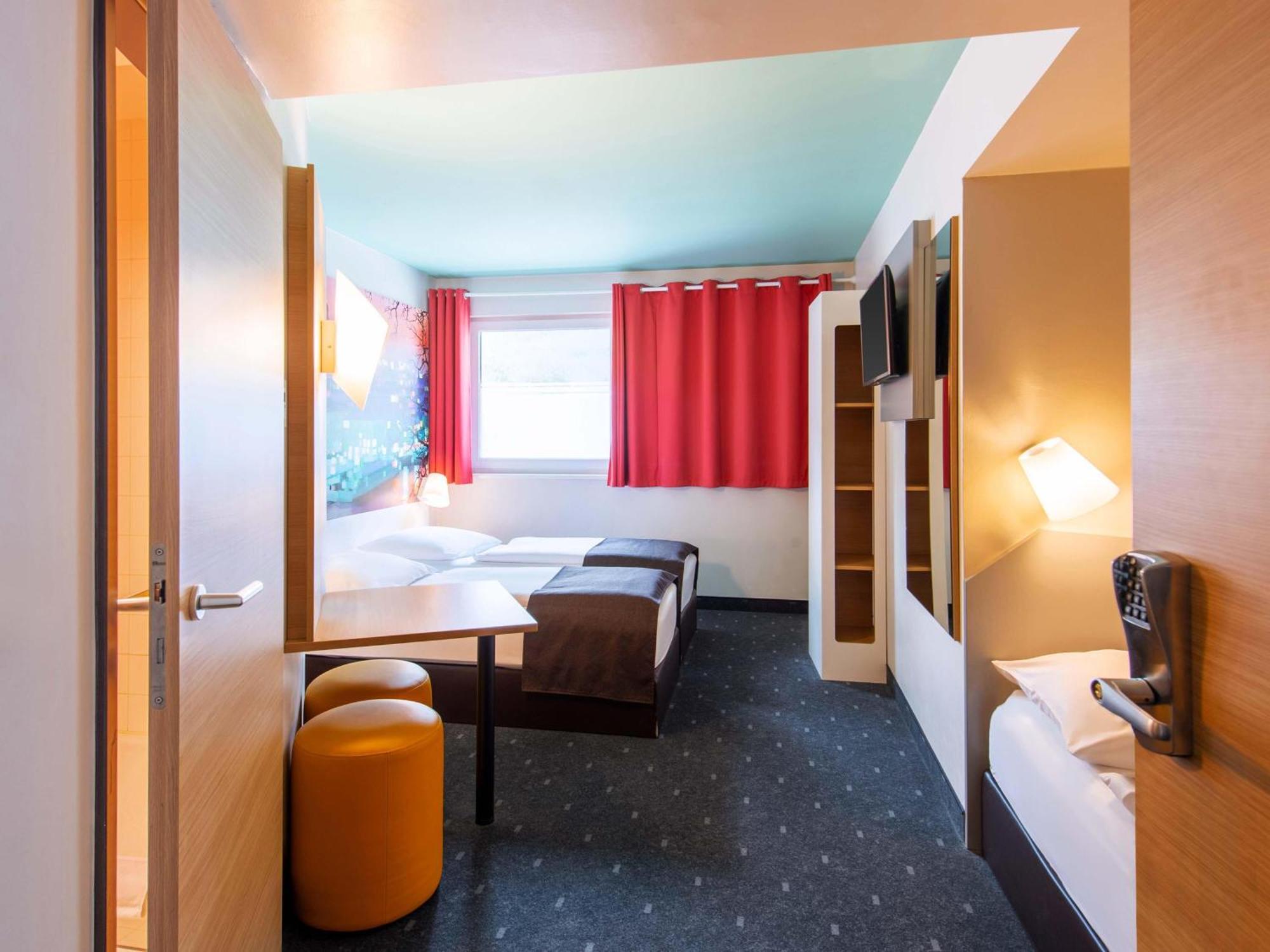 Triple Room,1706879935:JPEG