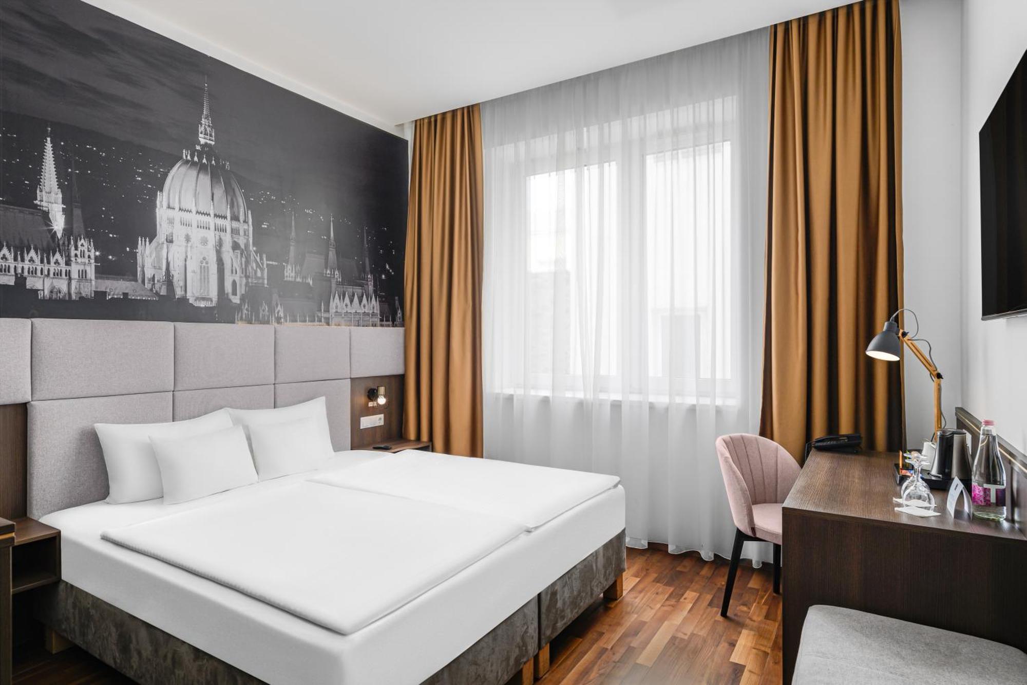 Standard Double Room,1706885754:JPEG