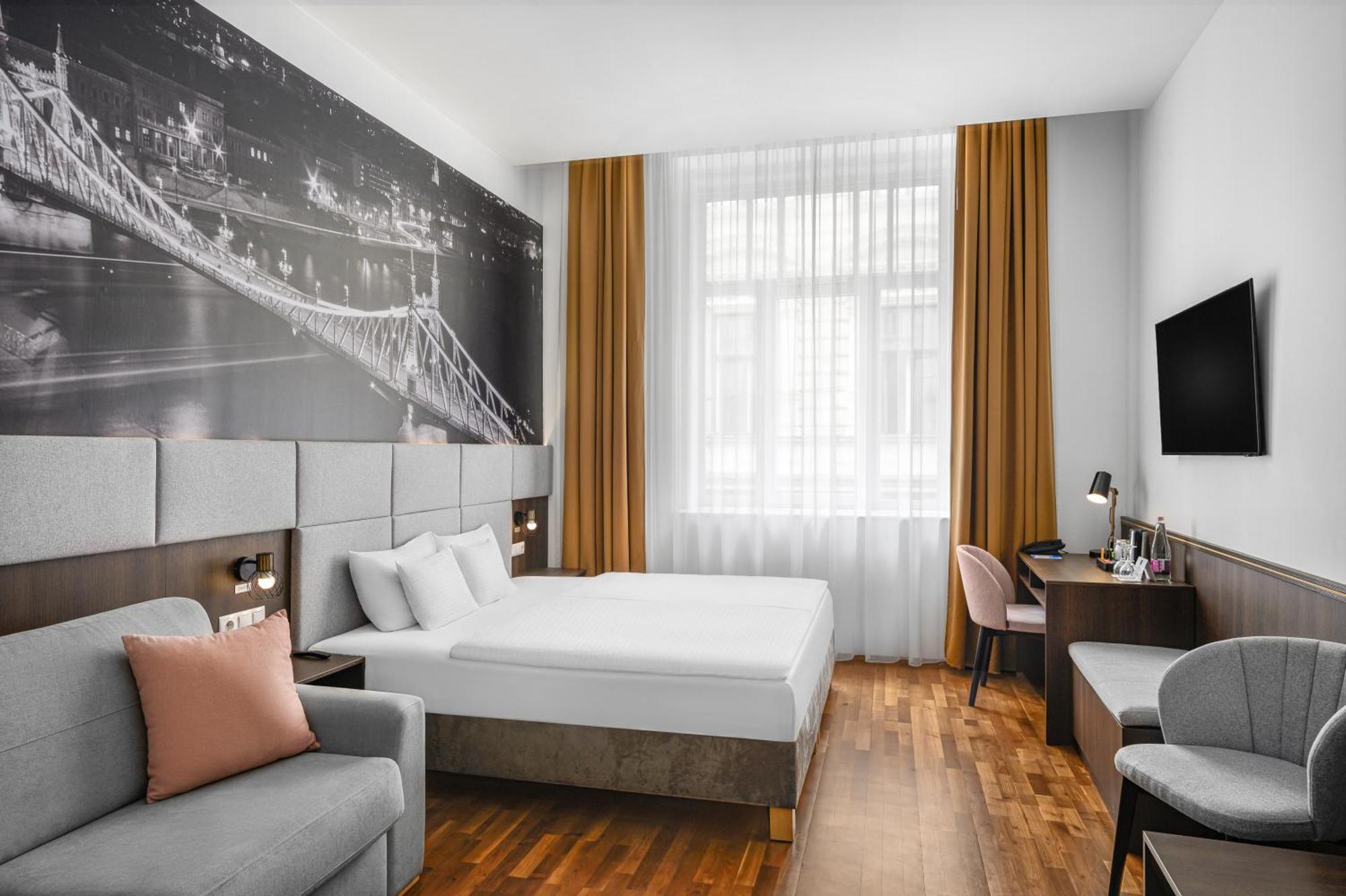 Superior Double Room Extra Bed