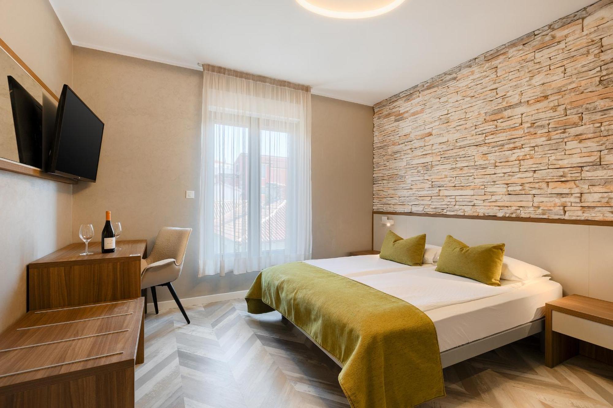 Standard Double Room,1706892923:JPEG