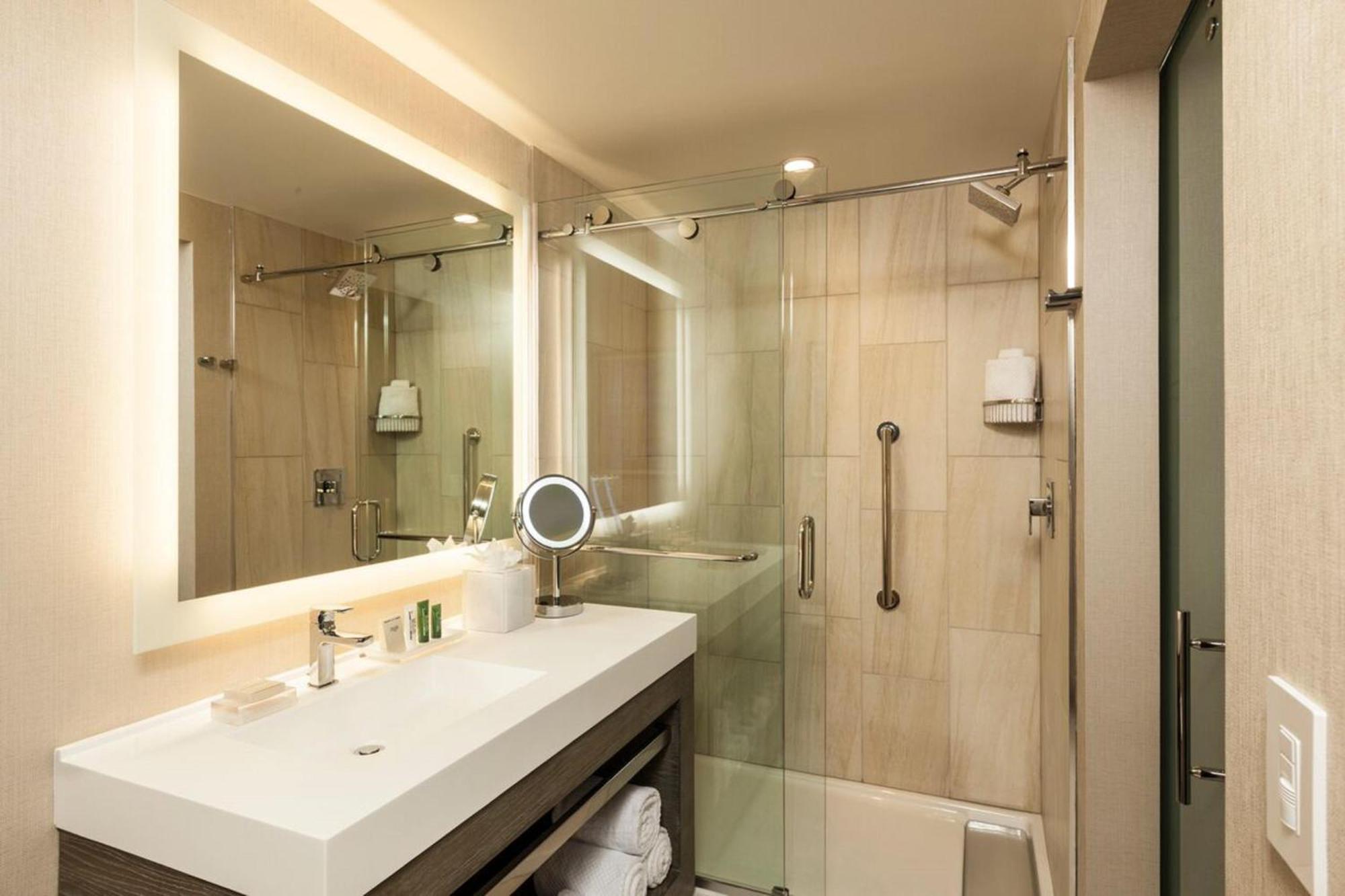 King Room Hearing Accessible