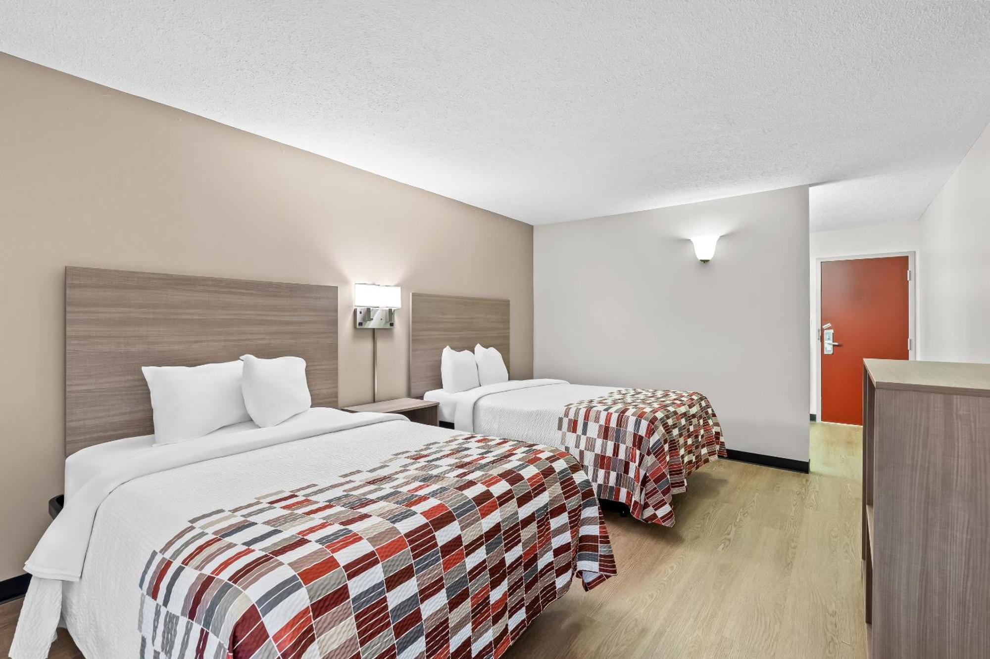 Superior Double Room Two Double Beds Poolside Non-Smoking