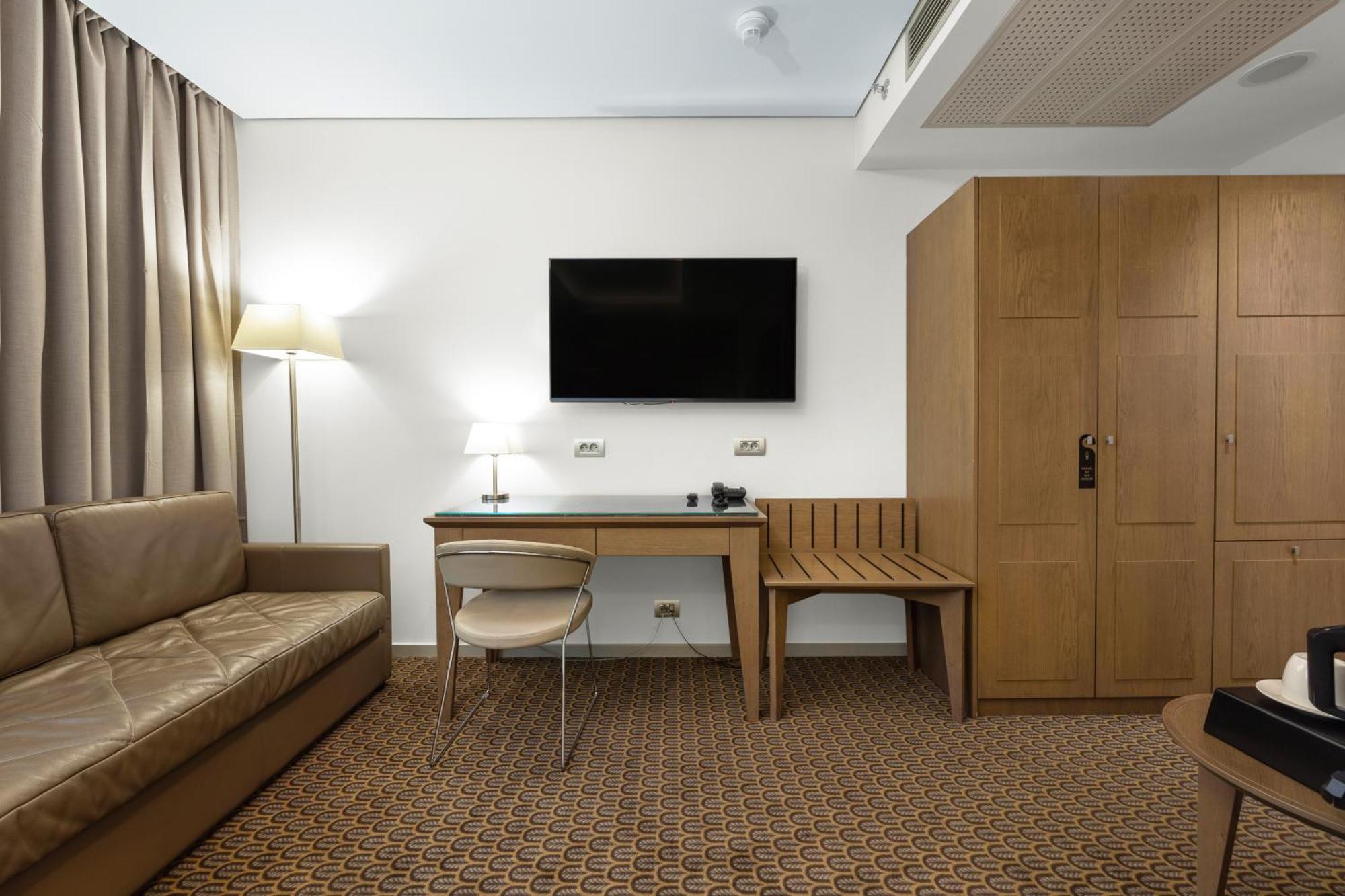 Executive Double Sofa or Twin Room Sofa