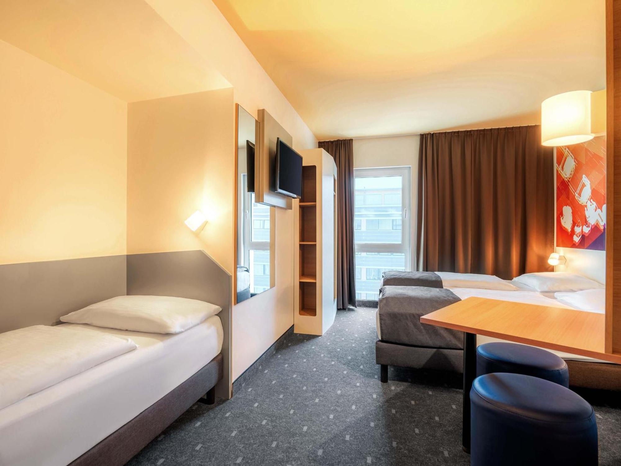 Triple Room,1706954869:JPEG