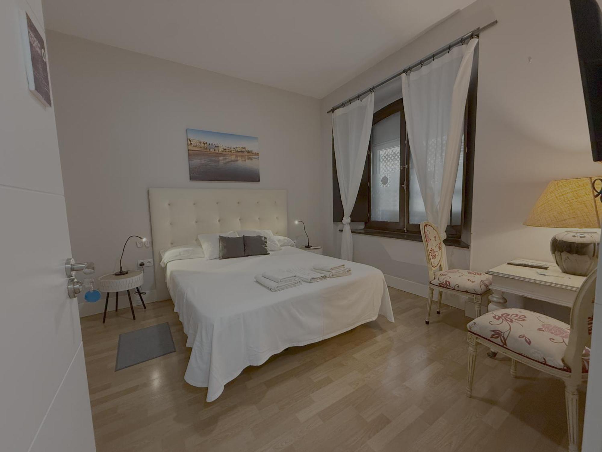 Double Room Private Bathroom