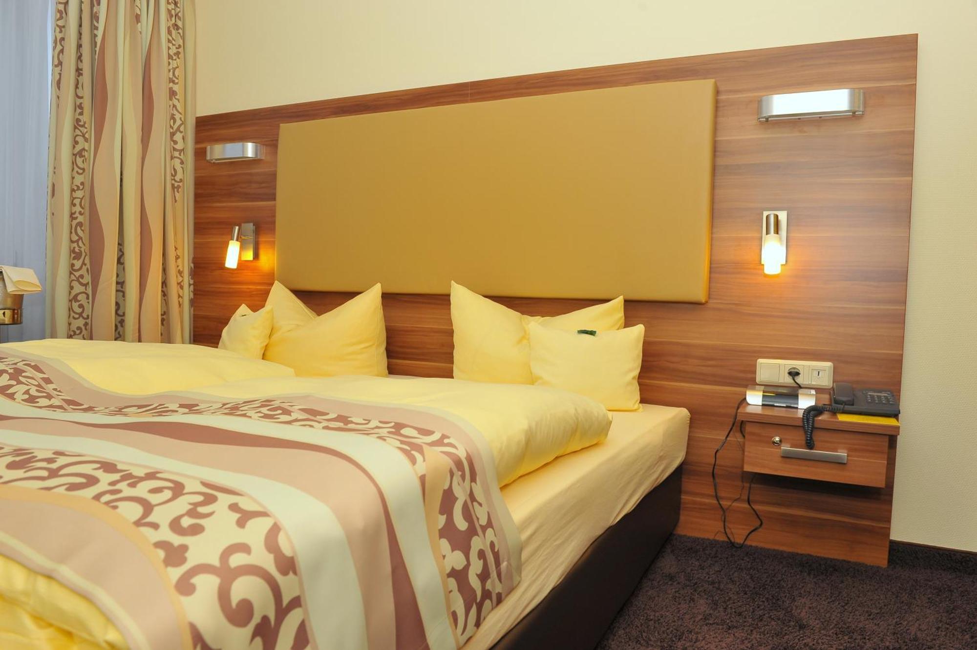 Standard Double Room,1707001346:JPEG
