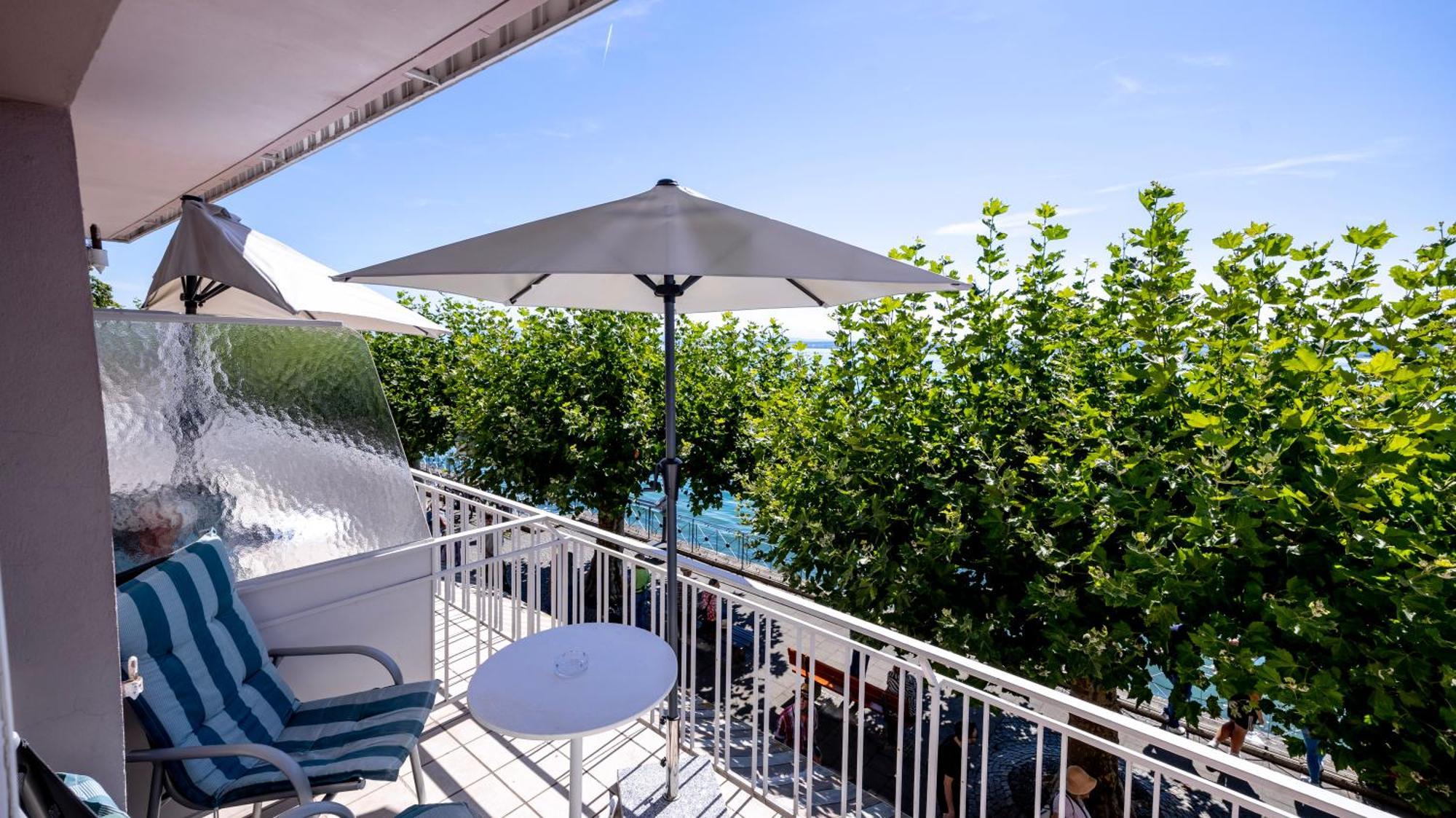 Double Room Lake View