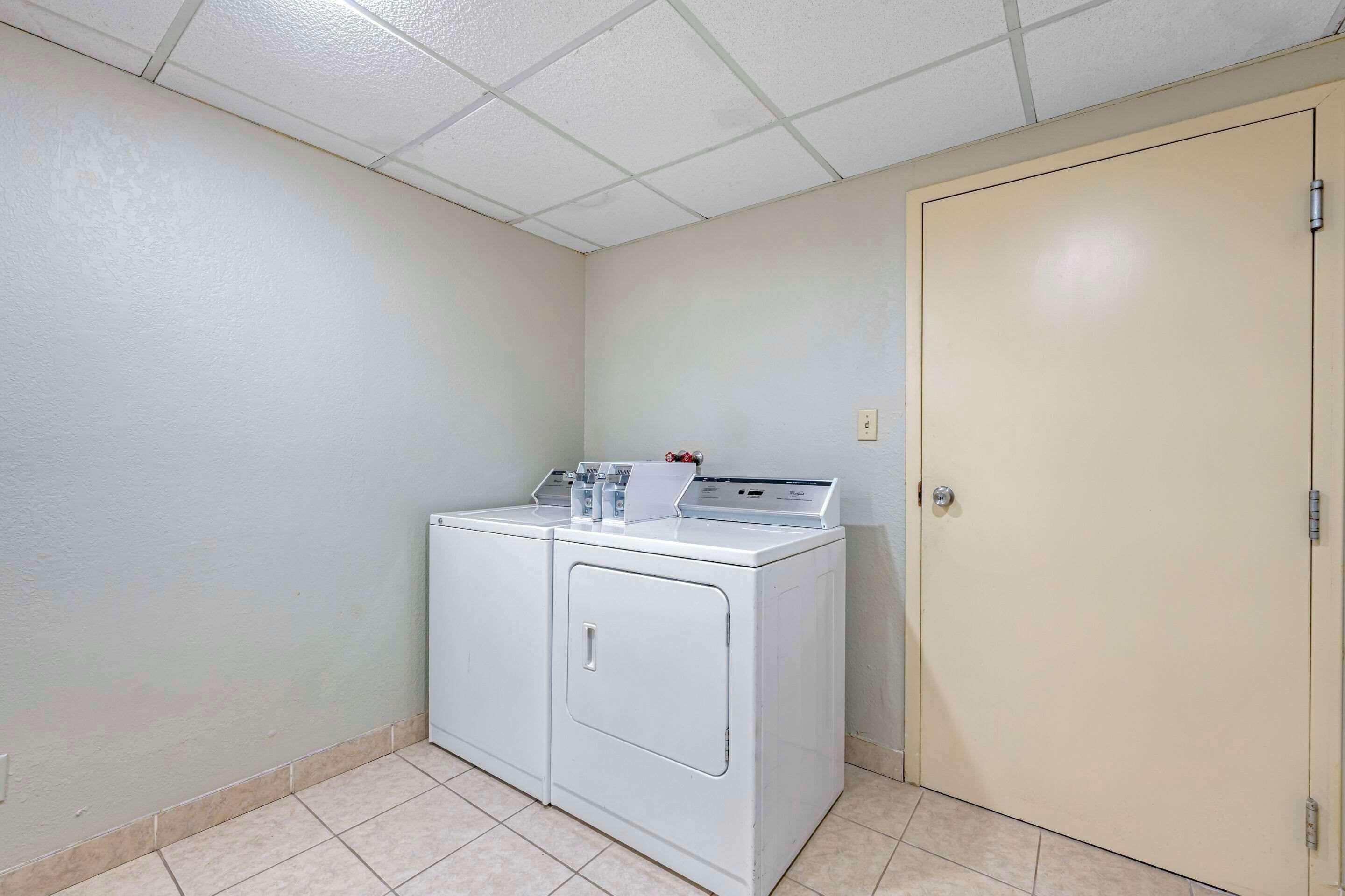 Queen Room Accessible or Nonsmoking