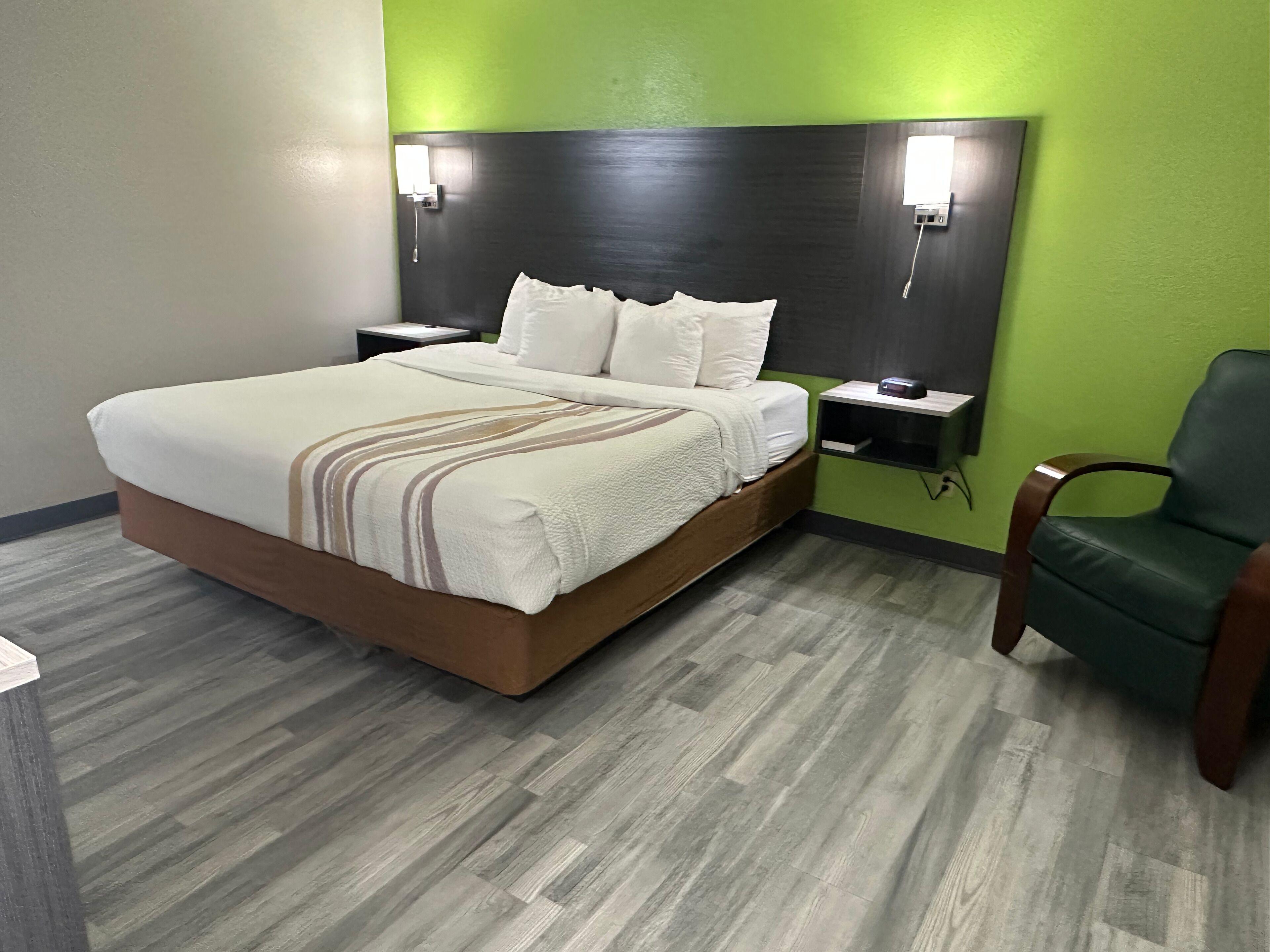 King Room,1707748294:JPEG
