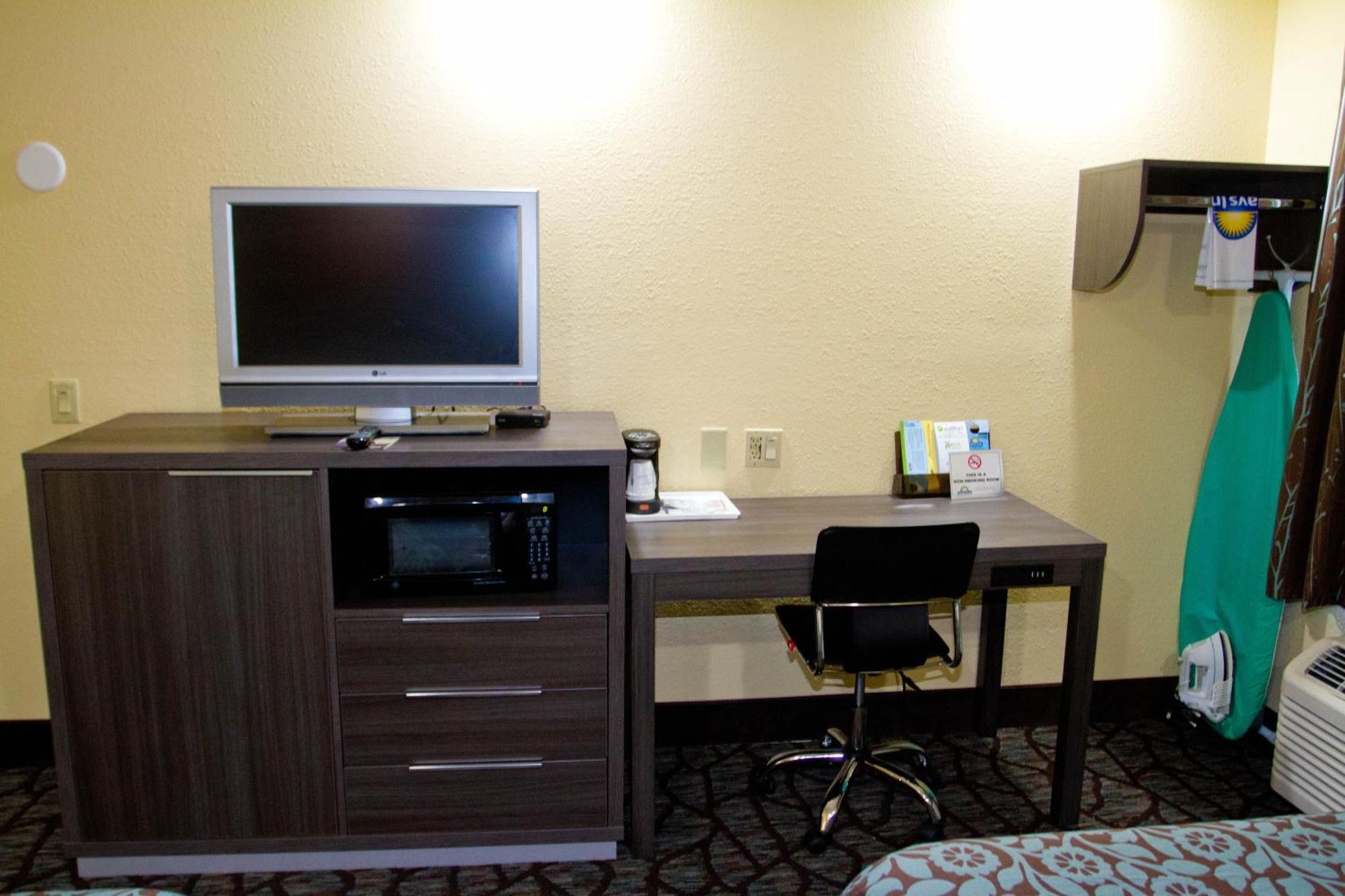 Double Room Two Double Beds Non-Smoking